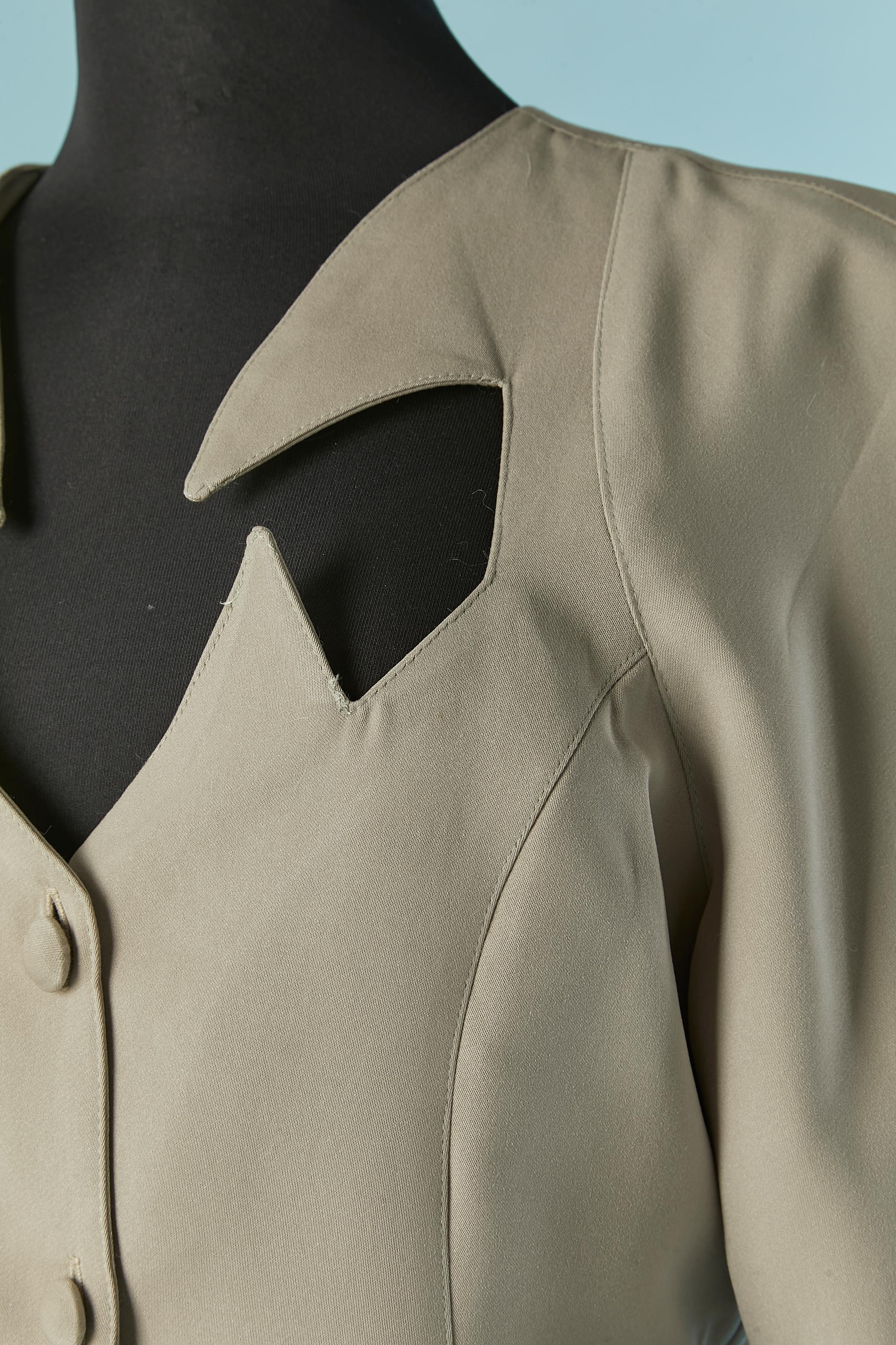 Beige dress with notched collar FAUST In Excellent Condition For Sale In Saint-Ouen-Sur-Seine, FR