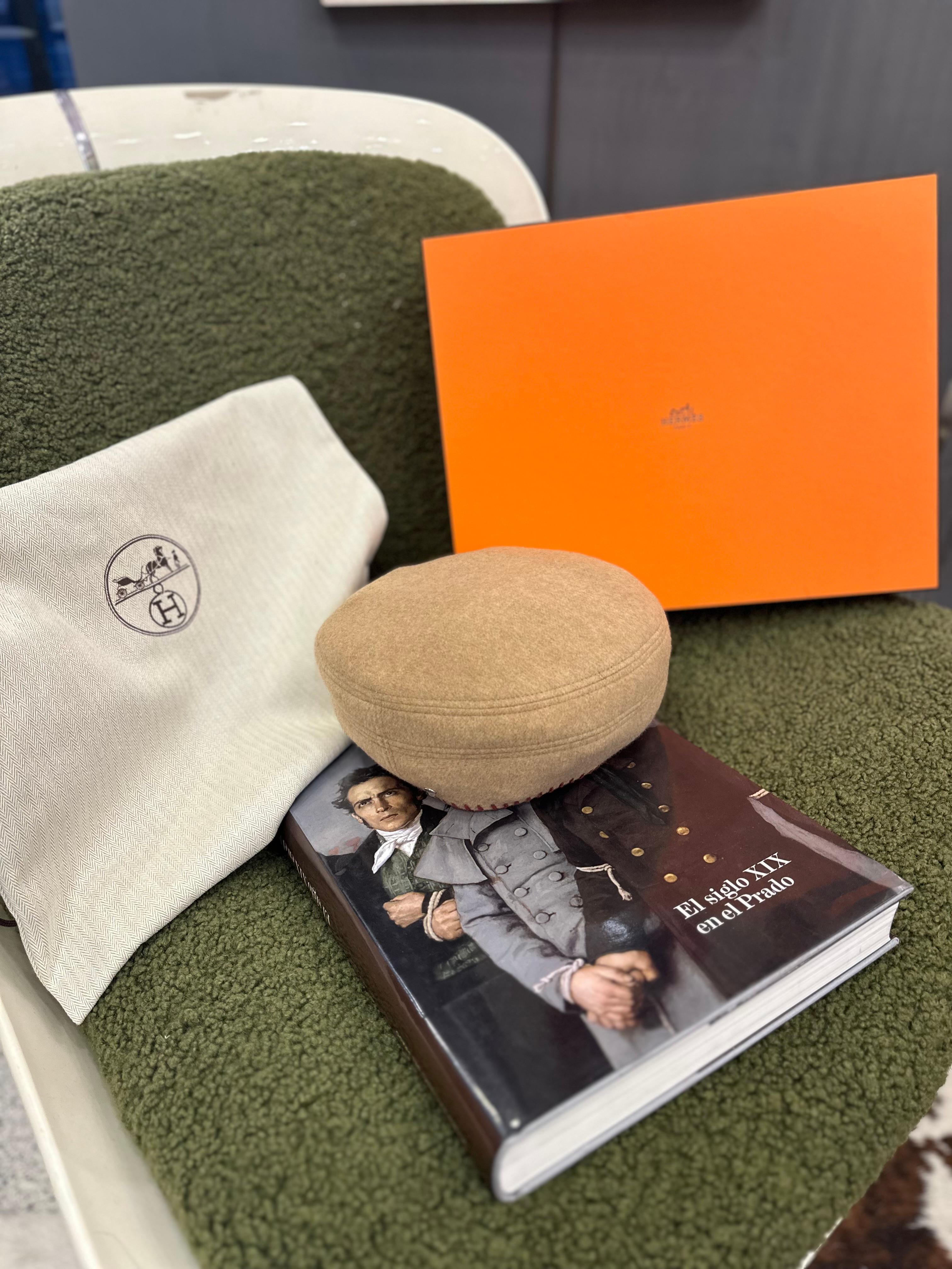 Beige Berretto beige in feltro e lana di Hermès France, borsa tote in vendita