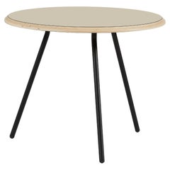 Table basse en stratifié Fenix beige 60 par Nur Design