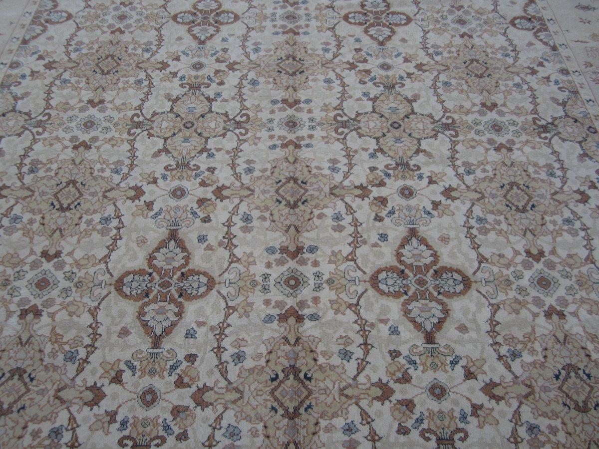 Hand-Knotted Beige Floral Pattern Area Rug For Sale