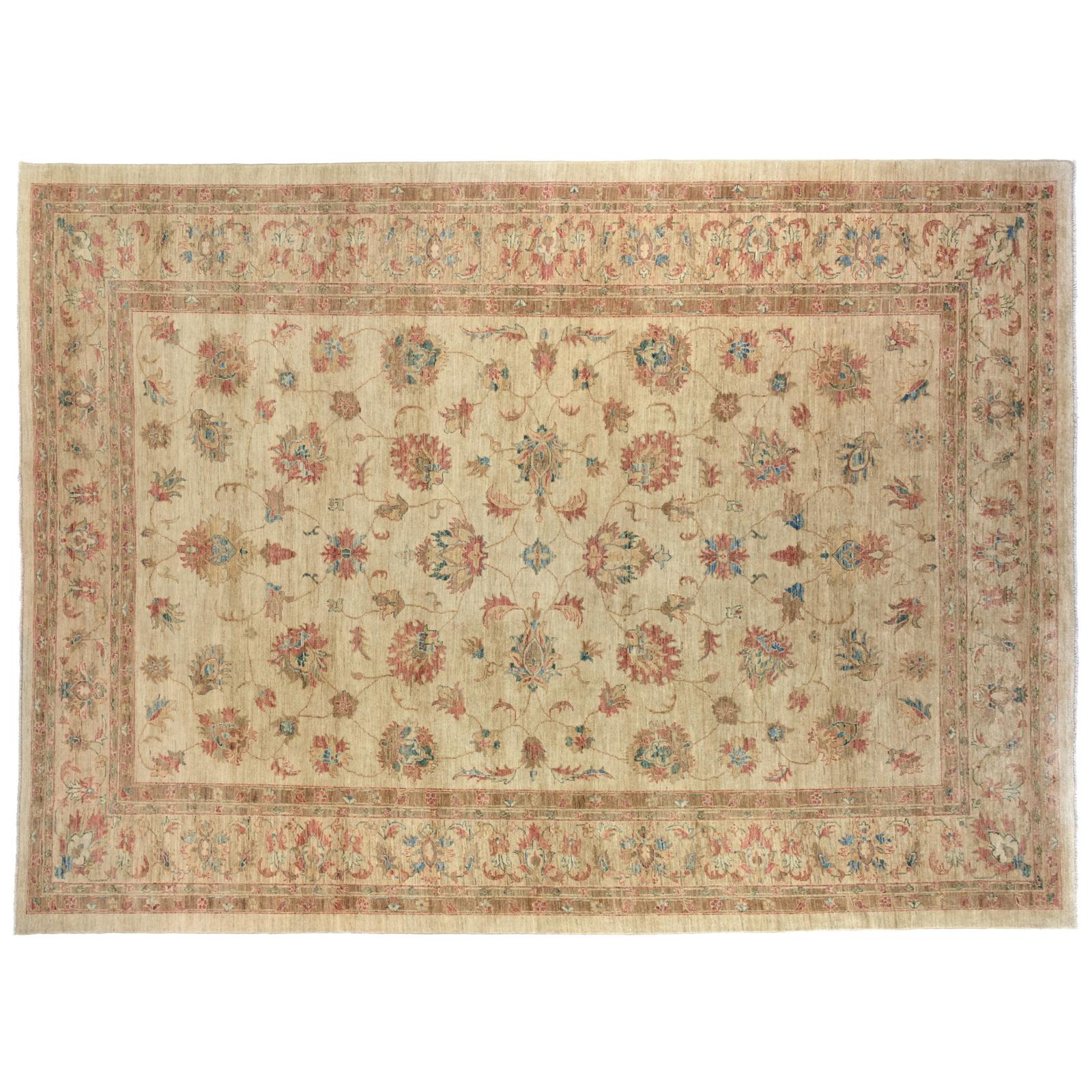 Pakistani Beige Floral Traditional Style Rug For Sale