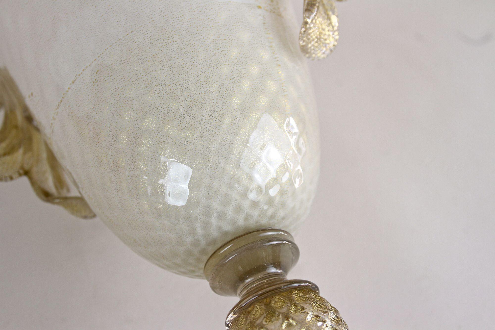 Beige/ Golden Murano Glass Urn Vase With 24 K Gold Flakes by GABBIANI, Italy For Sale 12