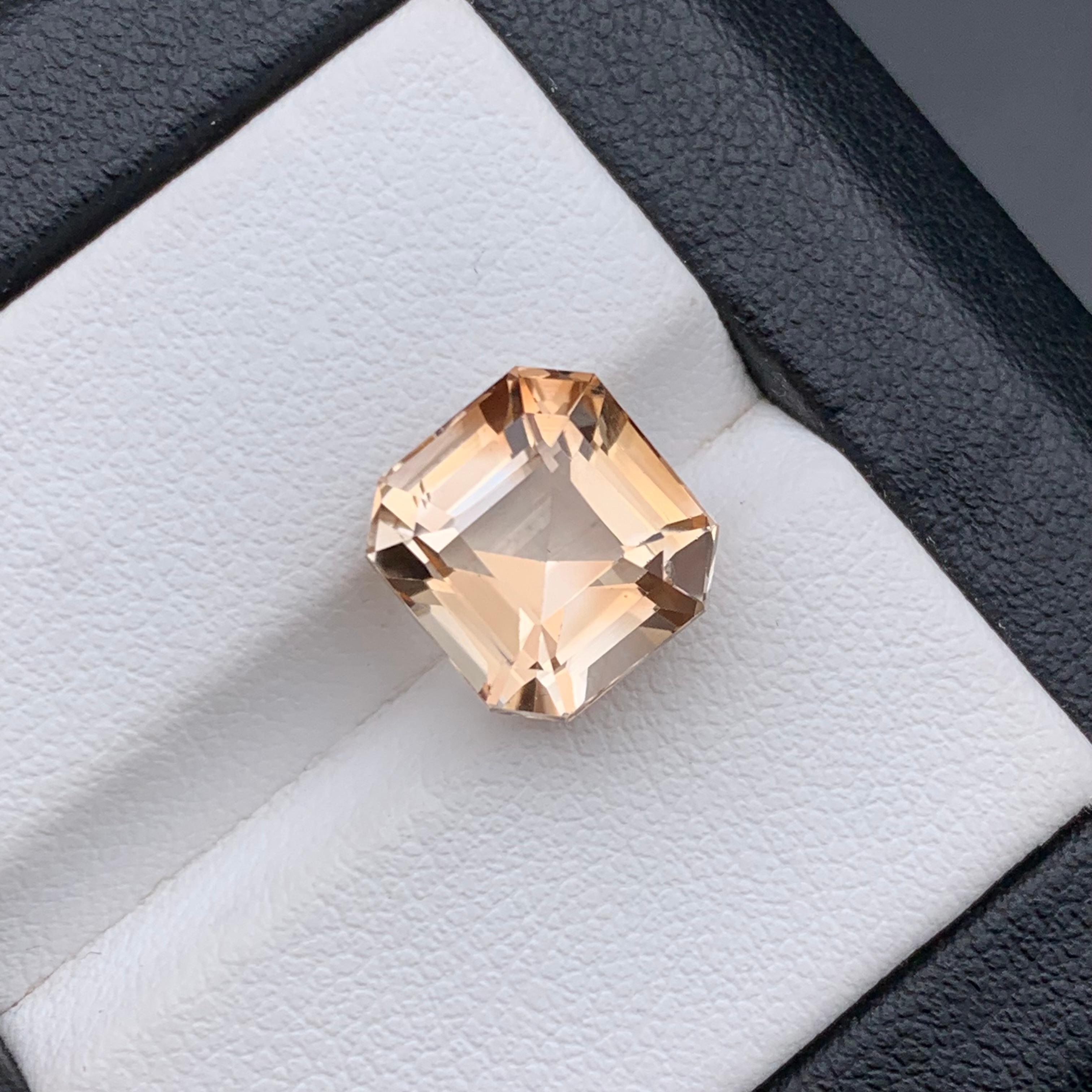 Anello di topazio naturale dorato beige allentato 6,65 carati taglio ottagono per gioielli In condizioni Nuovo in vendita a Peshawar, PK
