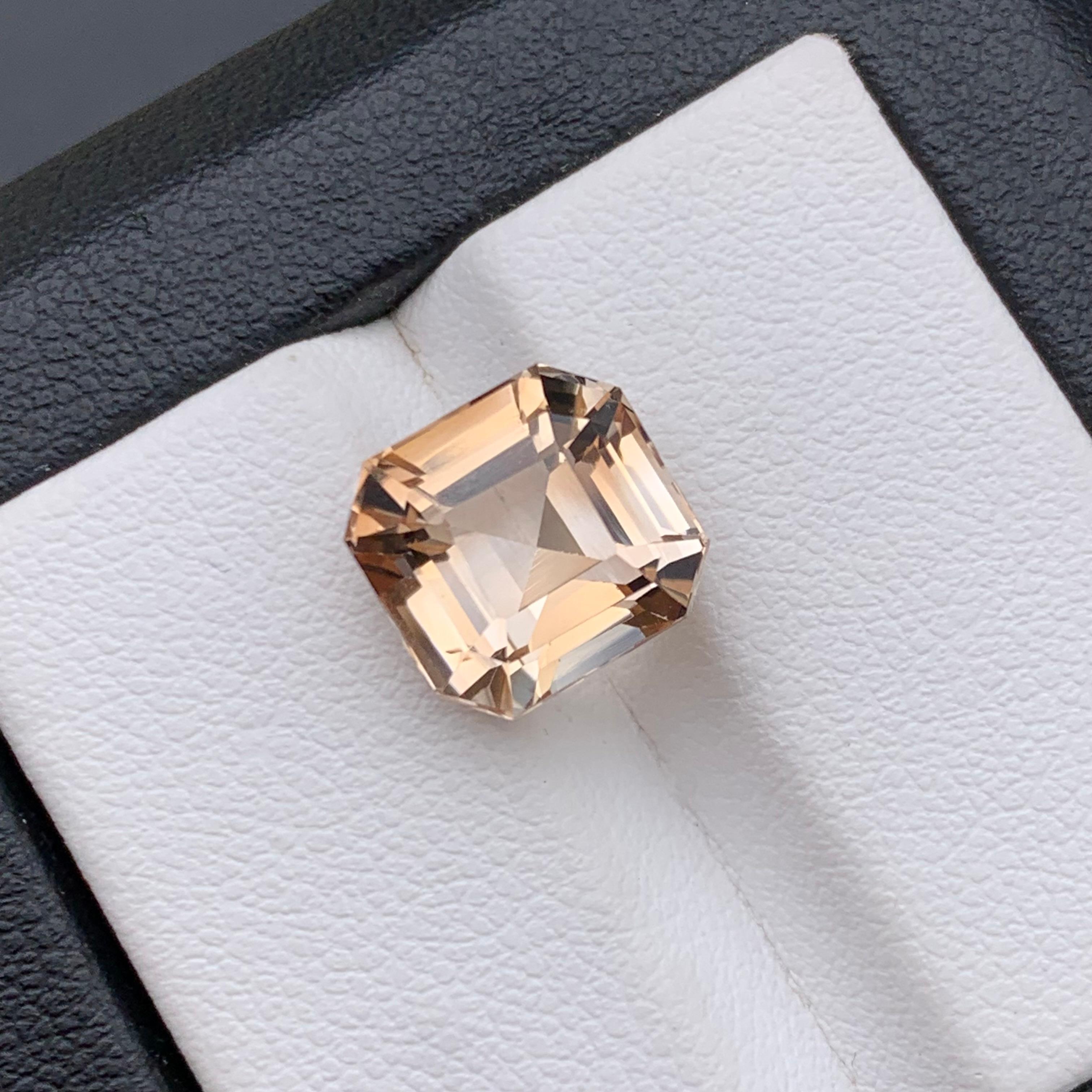 da uomo o donna Anello di topazio naturale dorato beige allentato 6,65 carati taglio ottagono per gioielli in vendita