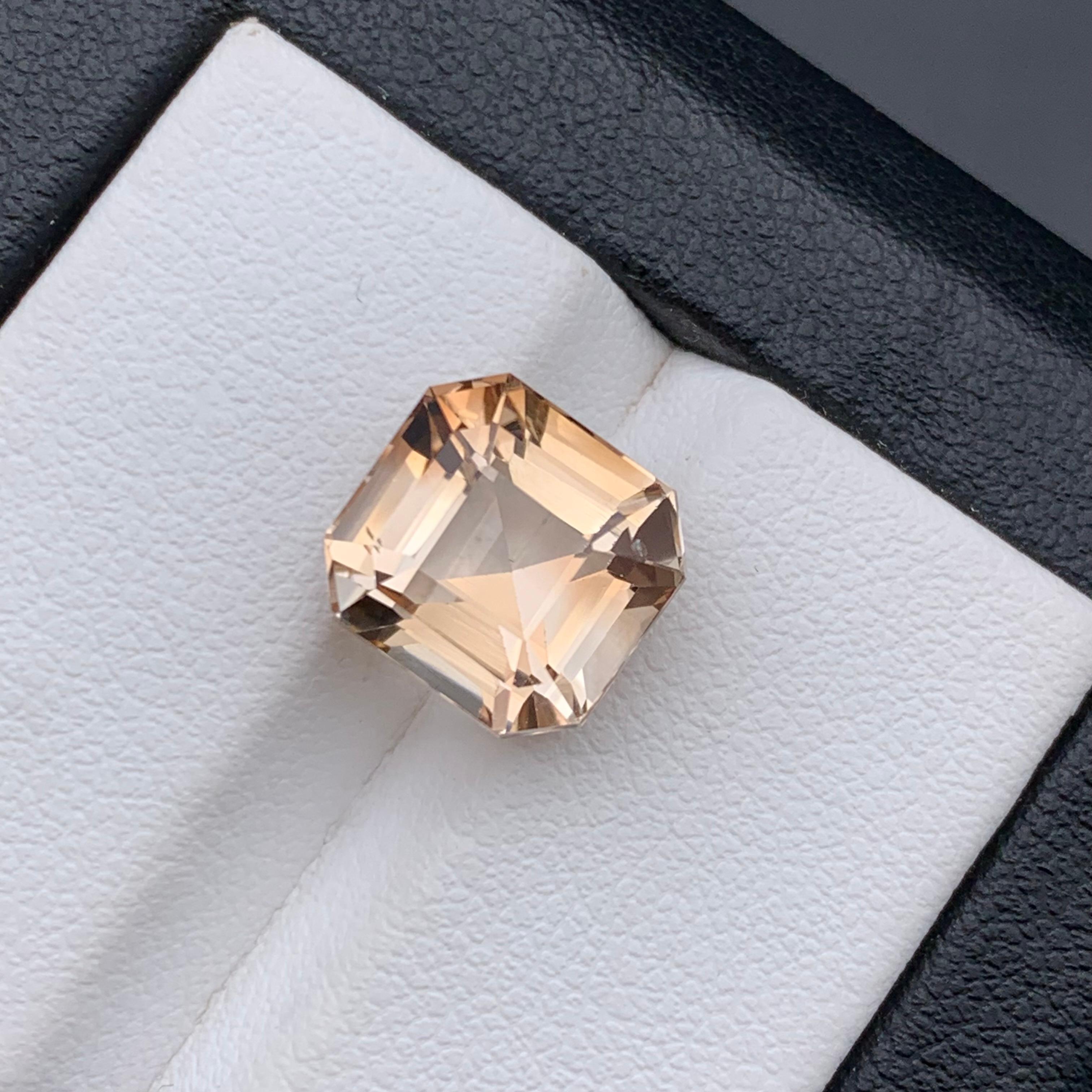 Anello di topazio naturale dorato beige allentato 6,65 carati taglio ottagono per gioielli in vendita 3