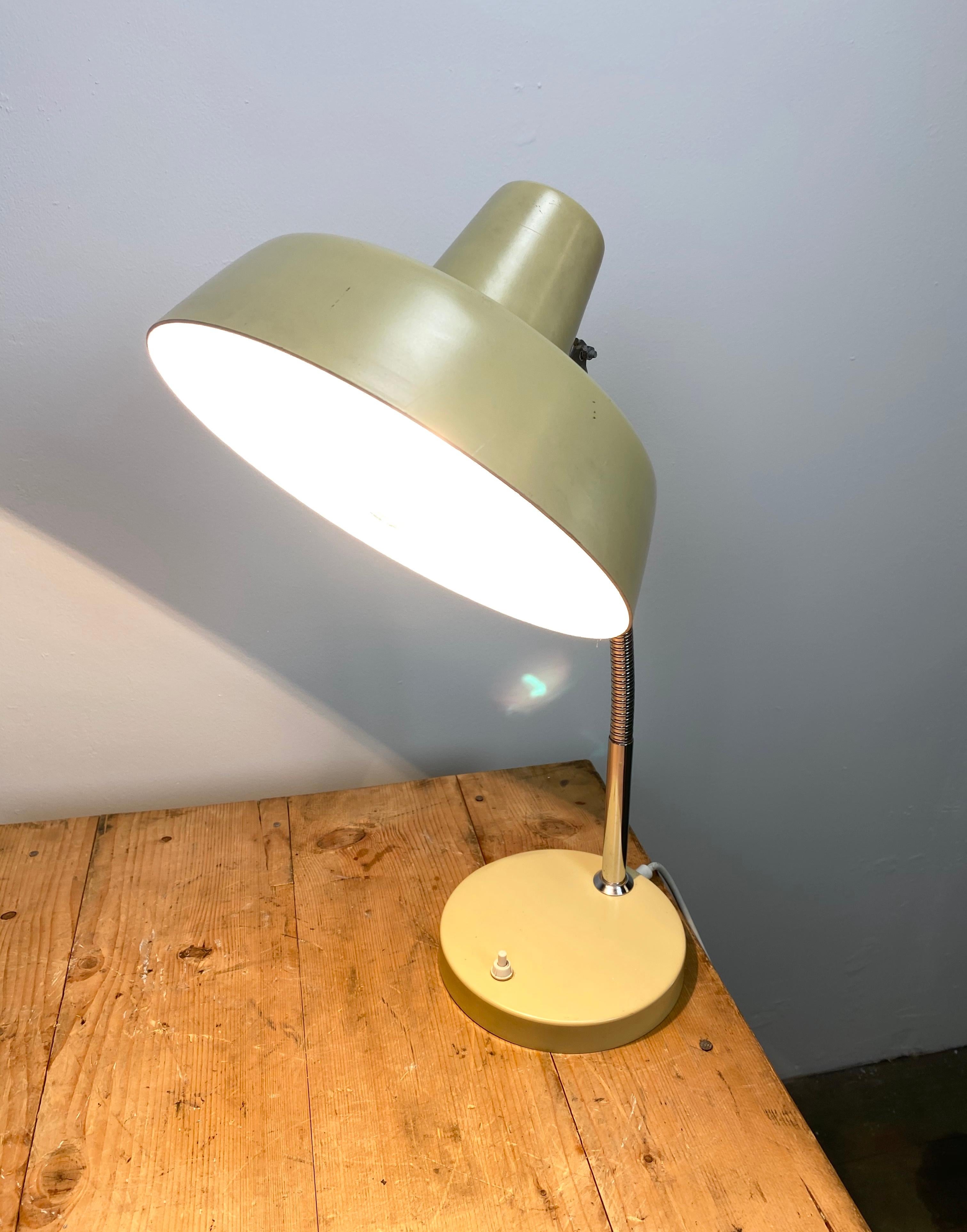 Beige Gooseneck Table Lamp, 1960s For Sale 1