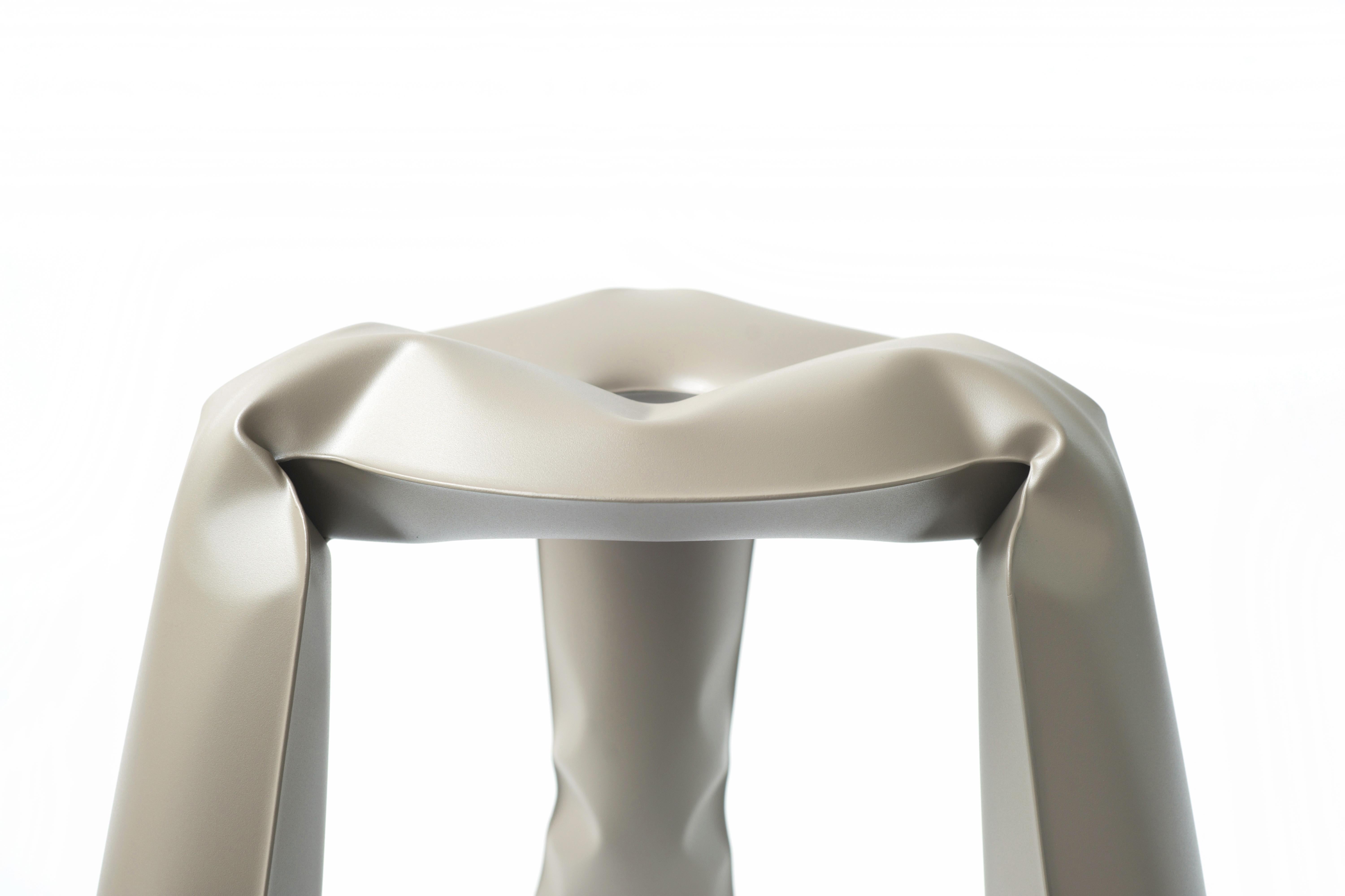 Tabouret Plopp standard en aluminium beige et gris par Zieta Neuf - En vente à Geneve, CH