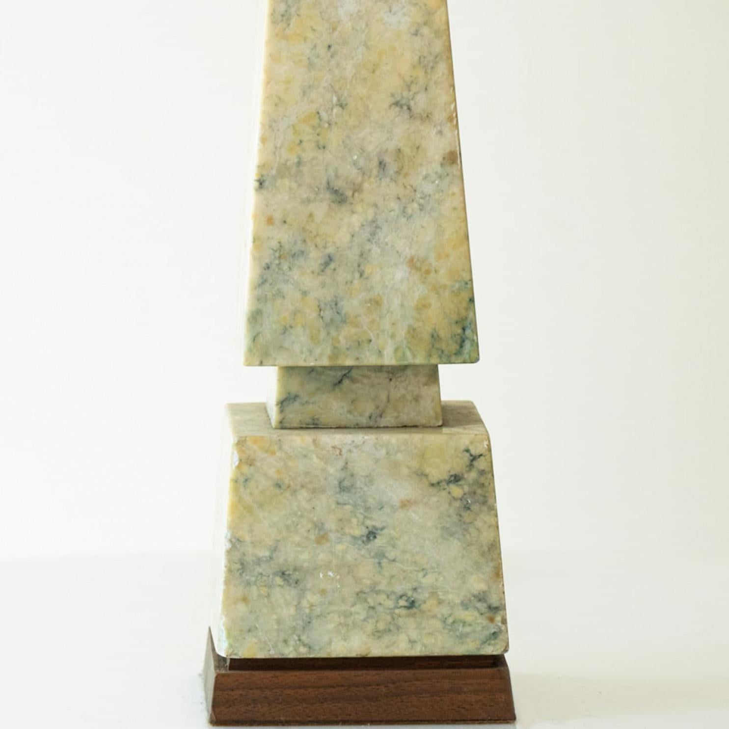 Fin du 20e siècle Beige Green Gray Marble Table Lamp, Silk Beige Lampshade by R. Houben en vente