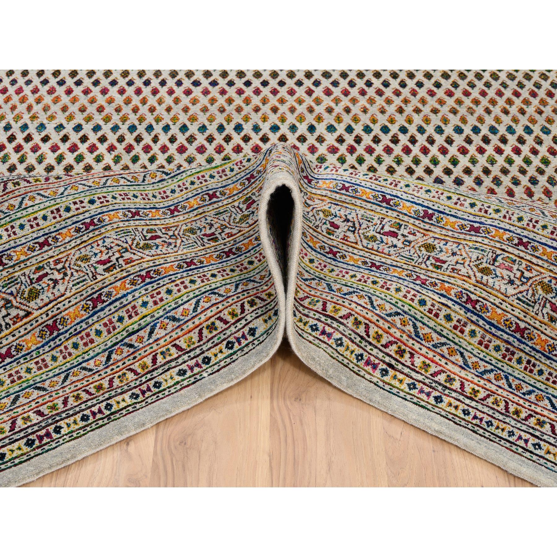 Tappeto orientale Sarouk beige annodato a mano in lana e seta Sari 8'8