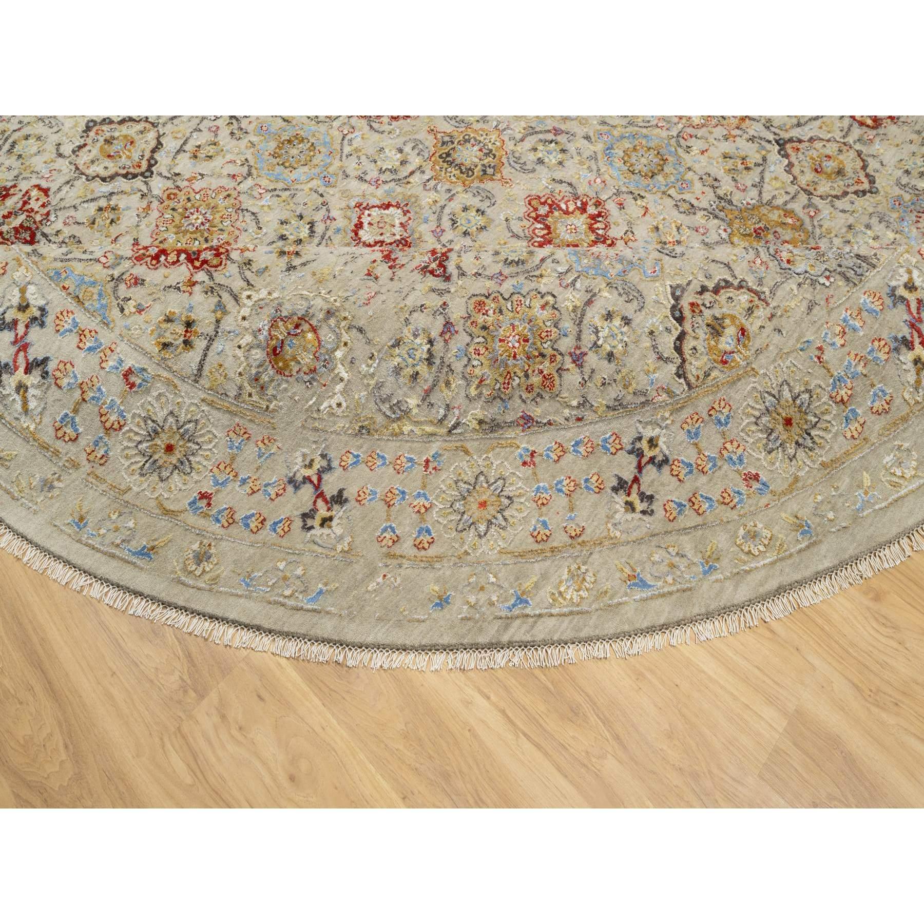 Tappeto rotondo in lana e pura seta beige annodato a mano The Sunset Rosettes 12' x 12' In condizioni Nuovo in vendita a Carlstadt, NJ
