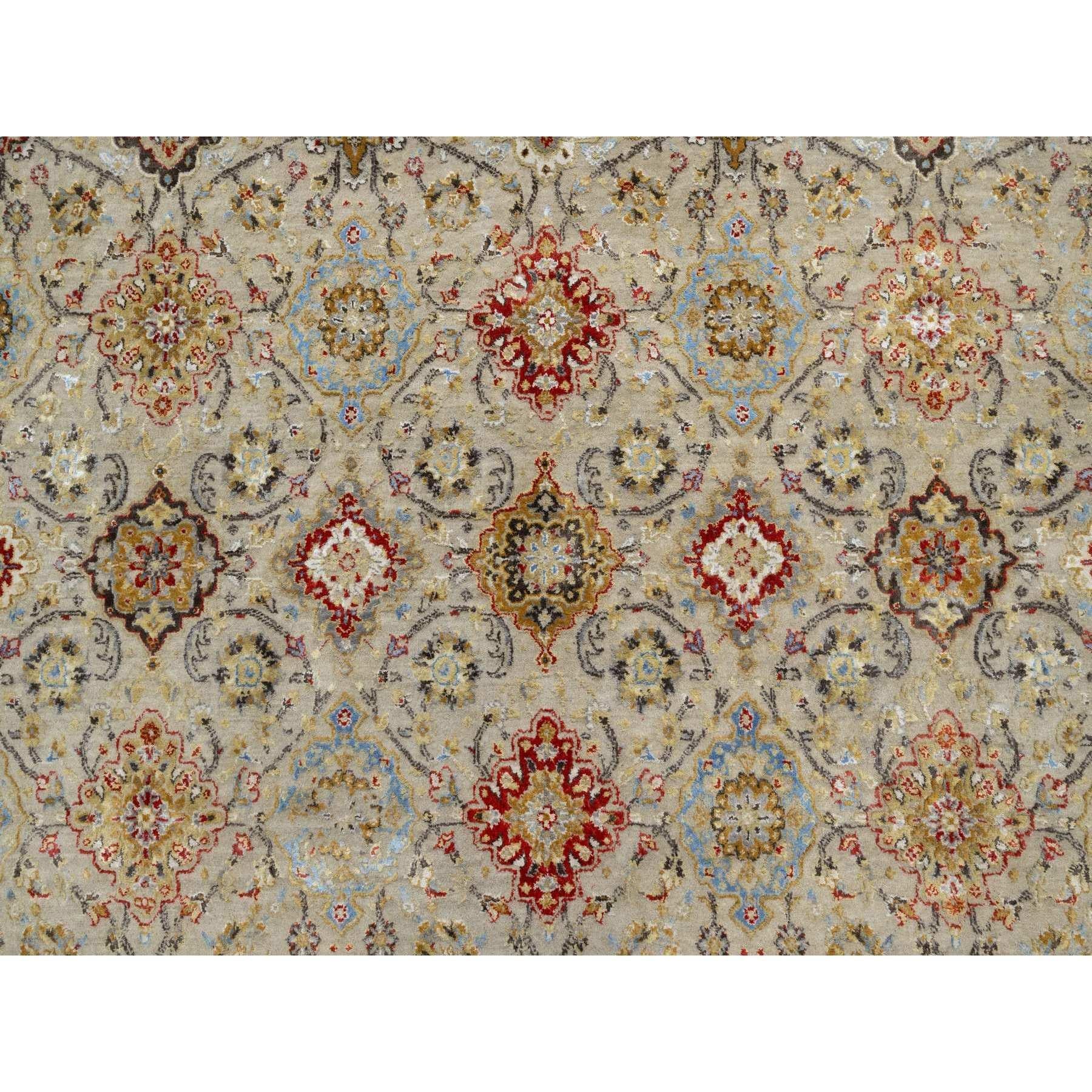 Seta Tappeto rotondo in lana e pura seta beige annodato a mano The Sunset Rosettes 12' x 12' in vendita