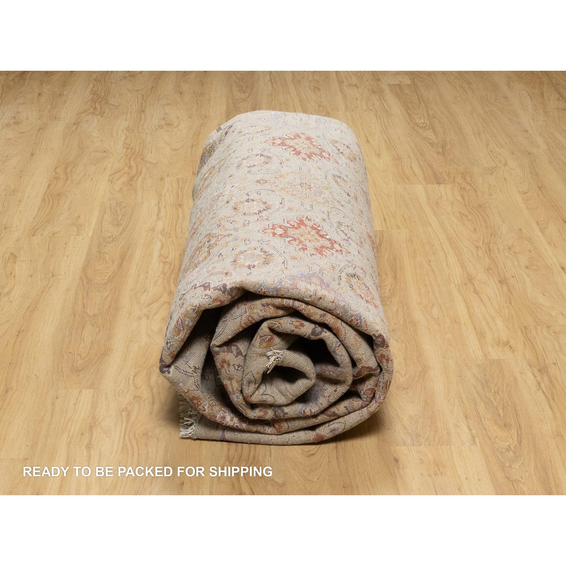 Tappeto rotondo in lana e pura seta beige annodato a mano The Sunset Rosettes 12' x 12' in vendita 1