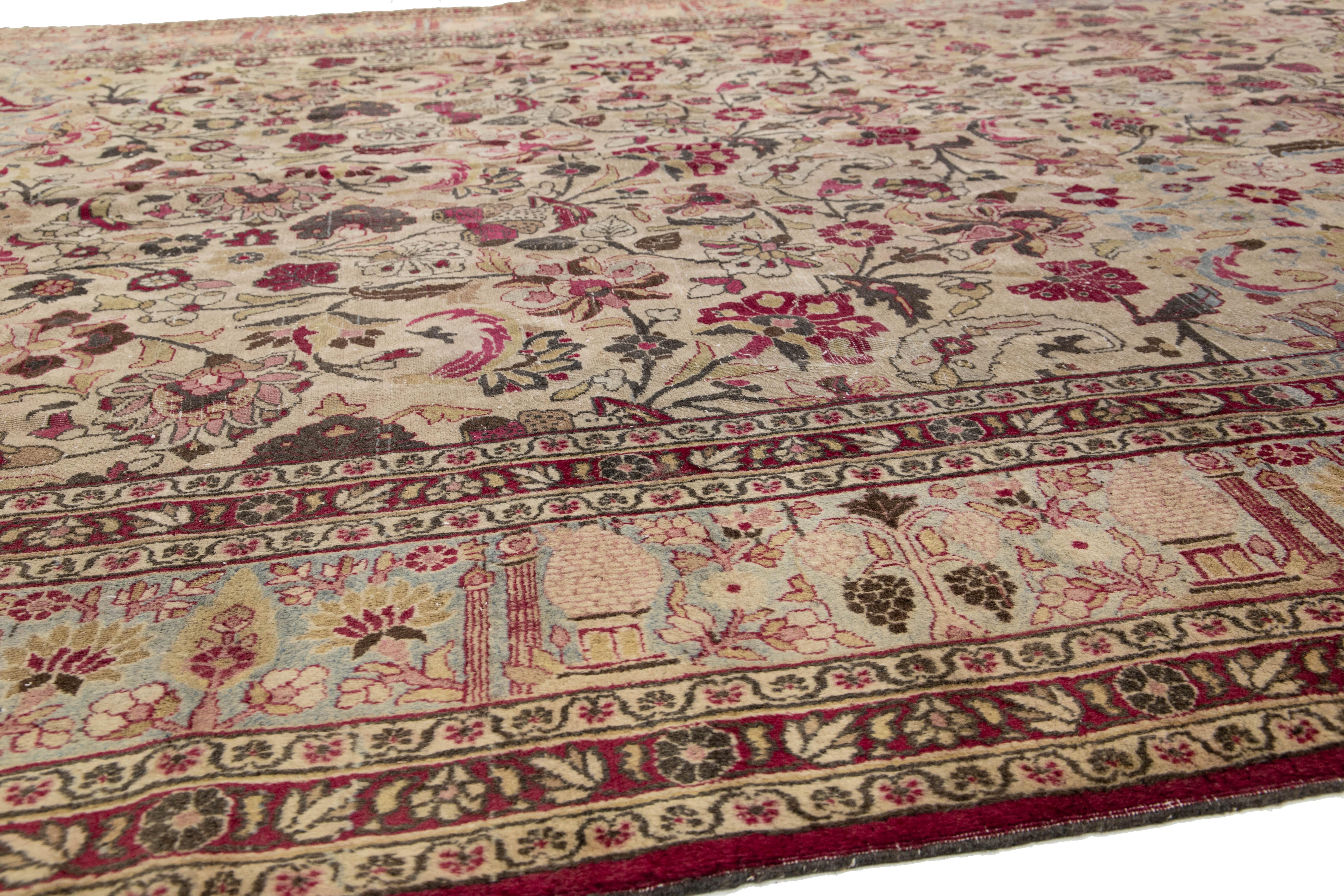 Handgefertigter antiker persischer Mashad-Wollteppich in Beige mit Blumenmuster (Handgeknüpft) im Angebot