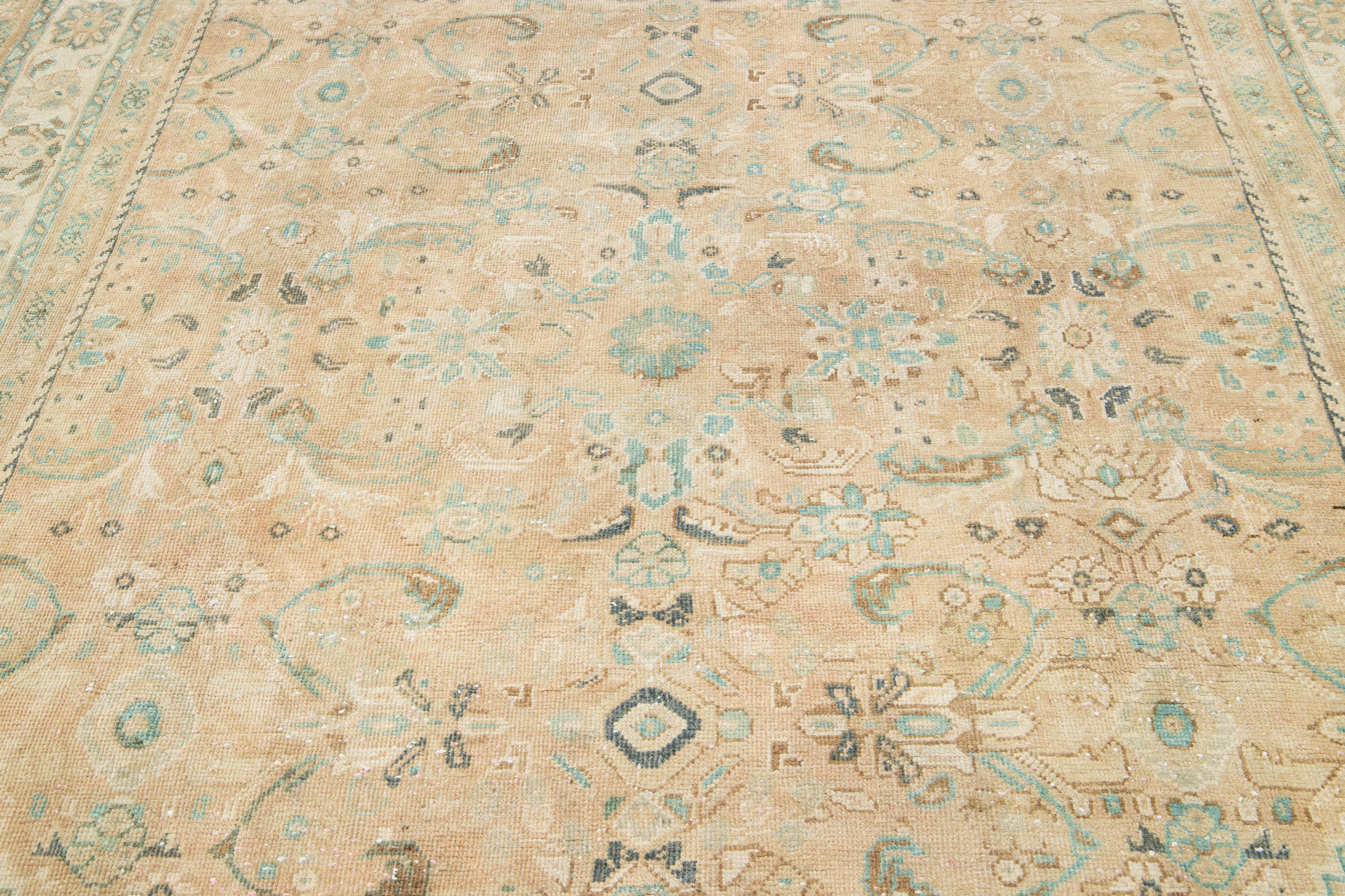 Handgefertigter persischer Mahal-Wollteppich in Beige mit Medaillon-Motiv, Vintage im Zustand „Gut“ im Angebot in Norwalk, CT