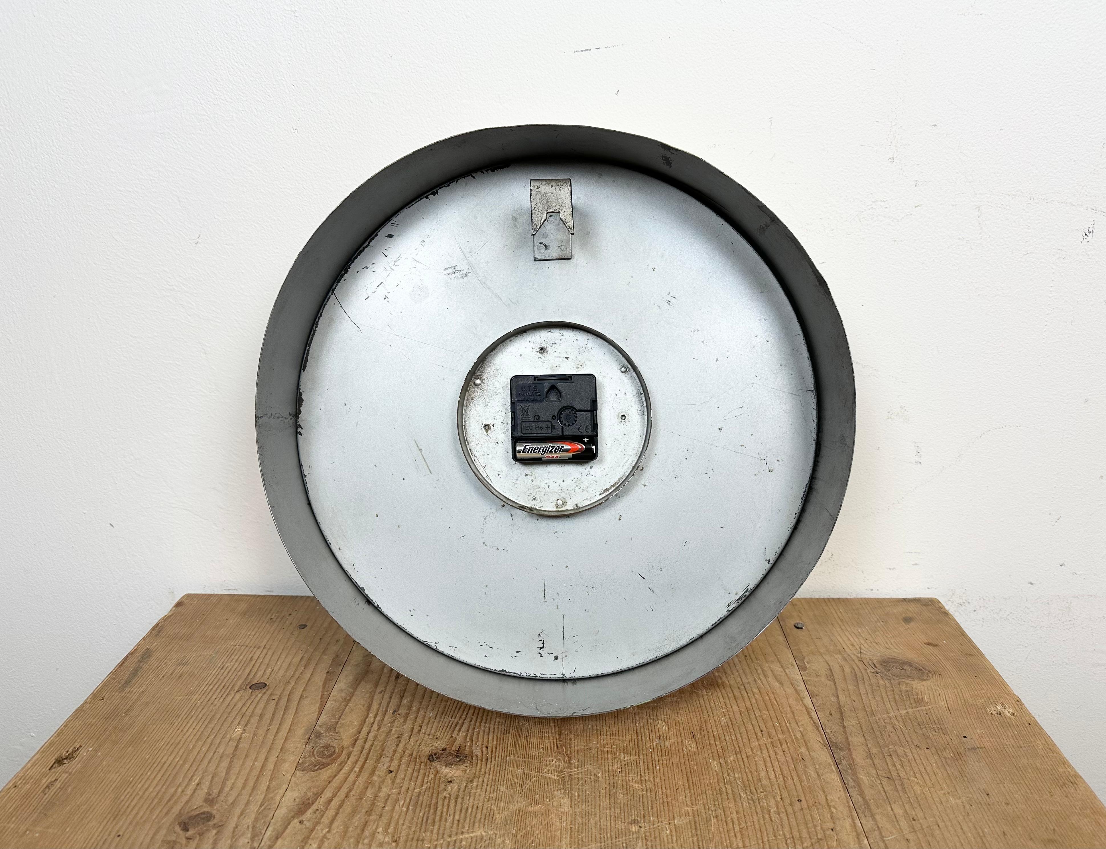Beige Industrial Factory Wall Clock from International, 1950s For Sale 10