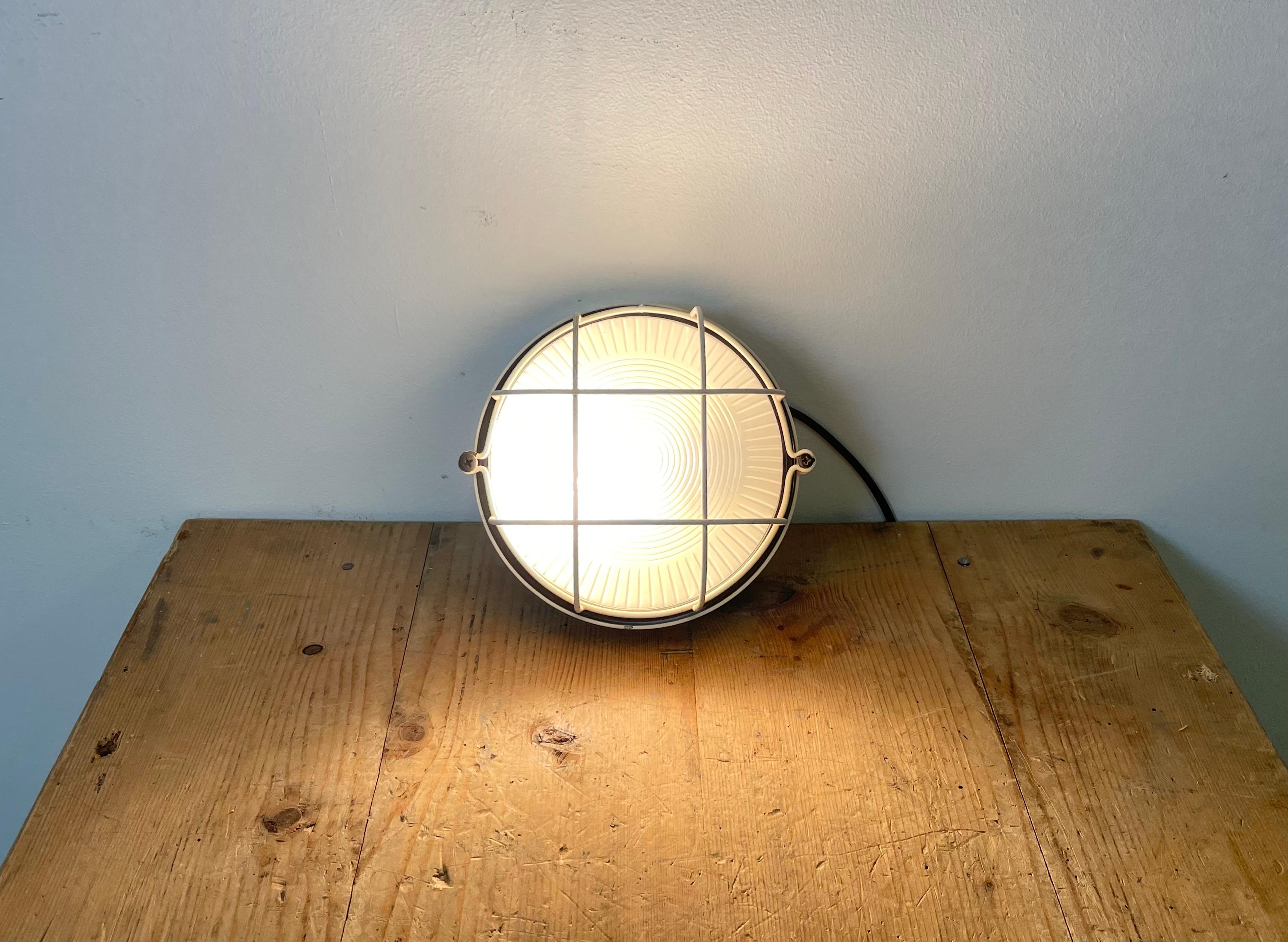 Beige Industrial Iron Wall or Ceiling Light, 1970s 4