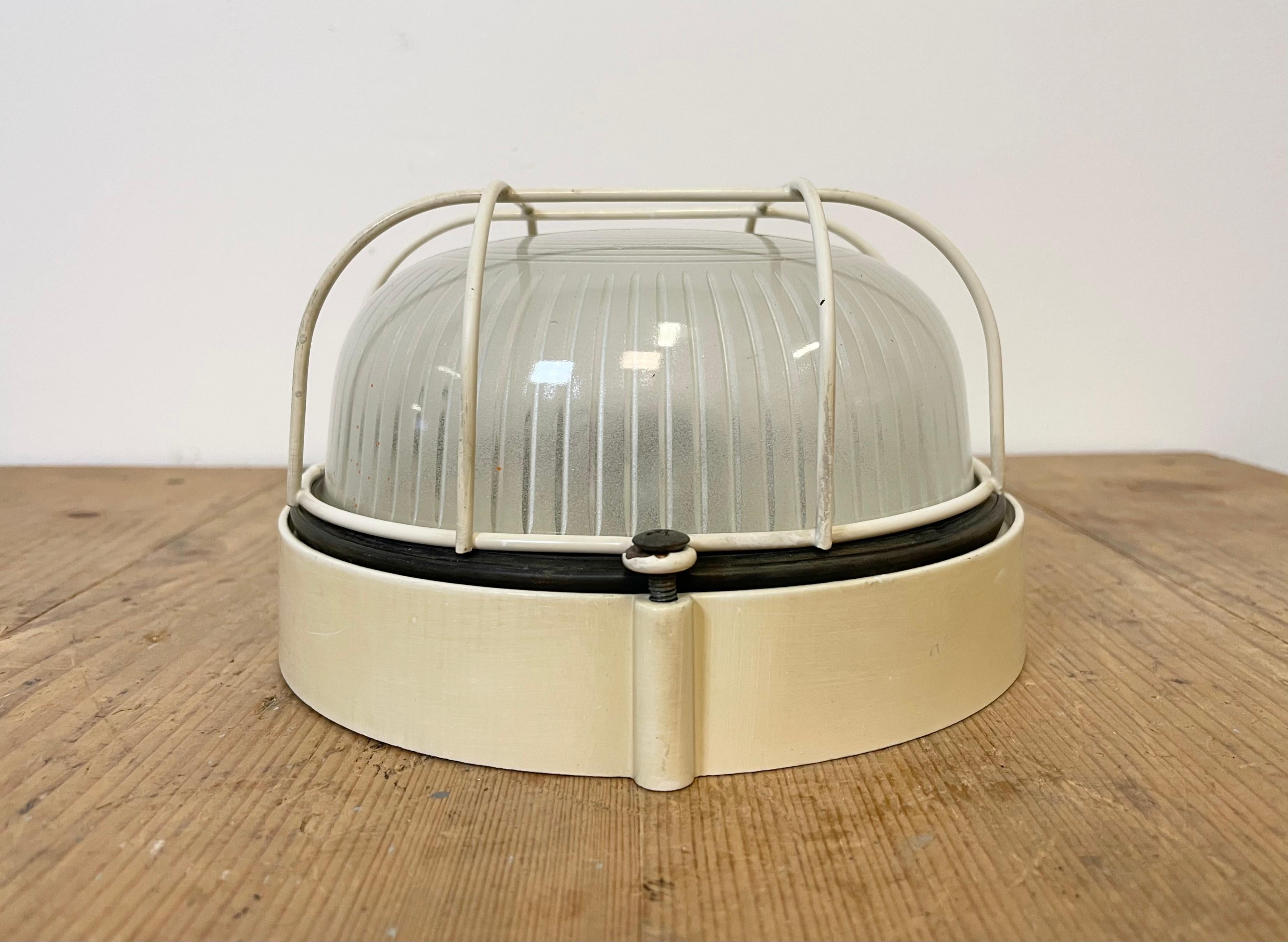 Beige Industrial Iron Wall or Ceiling Light, 1970s 1