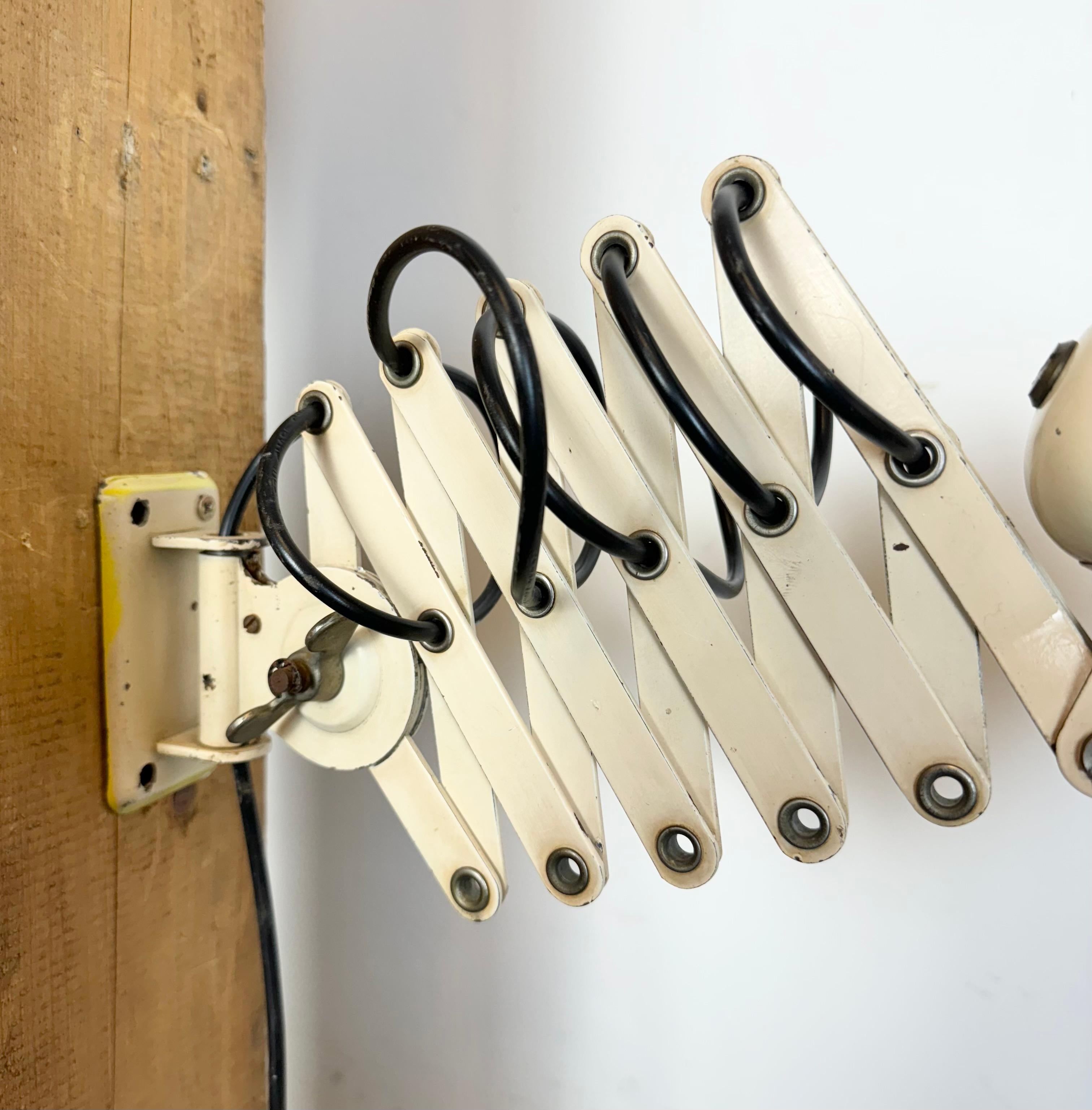 Beige Industrial Midcentury Scissor Wall Lamp from Wila Leuchten, 1960s For Sale 6