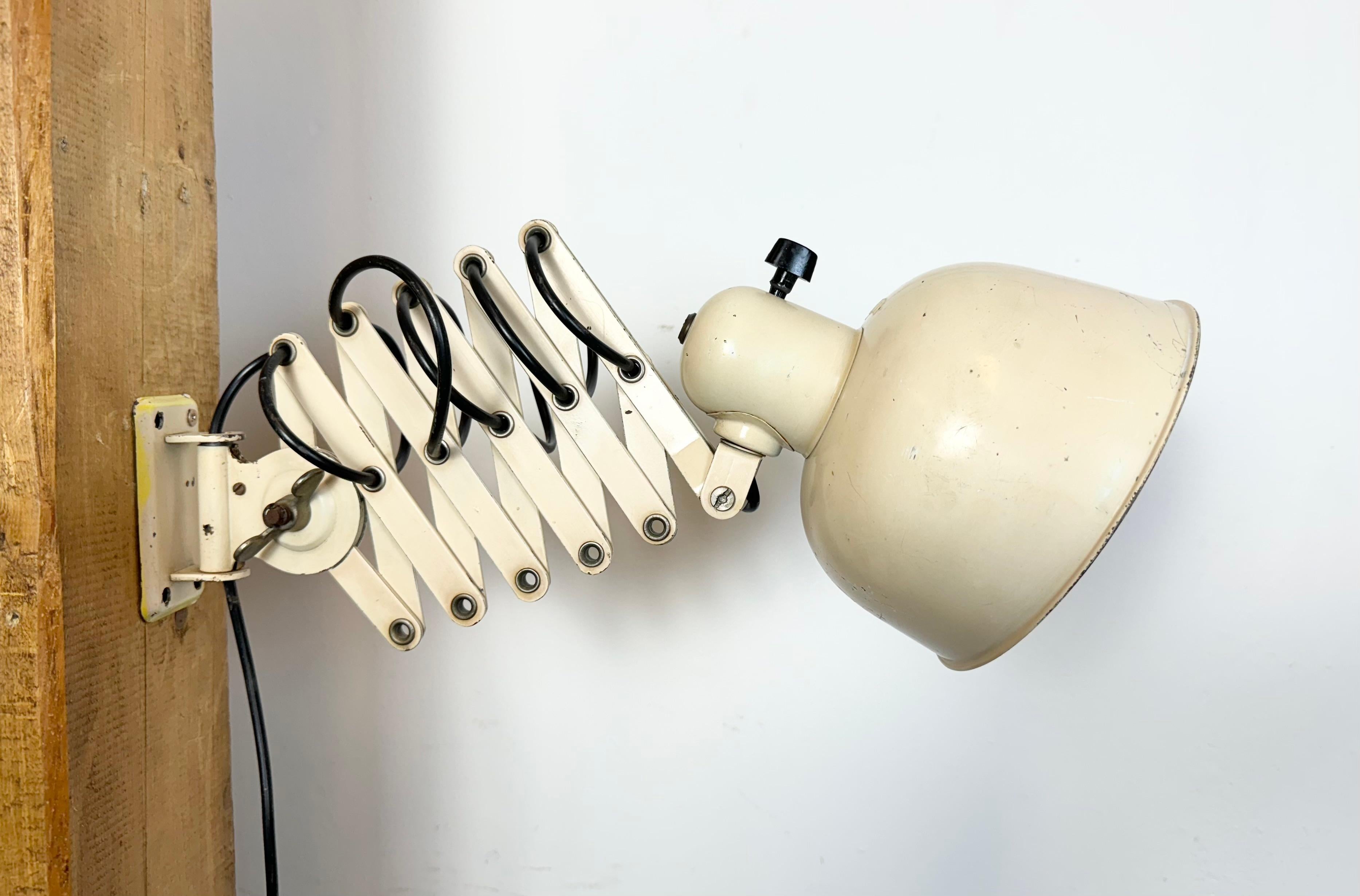 Beige Industrial Midcentury Scissor Wall Lamp from Wila Leuchten, 1960s For Sale 7