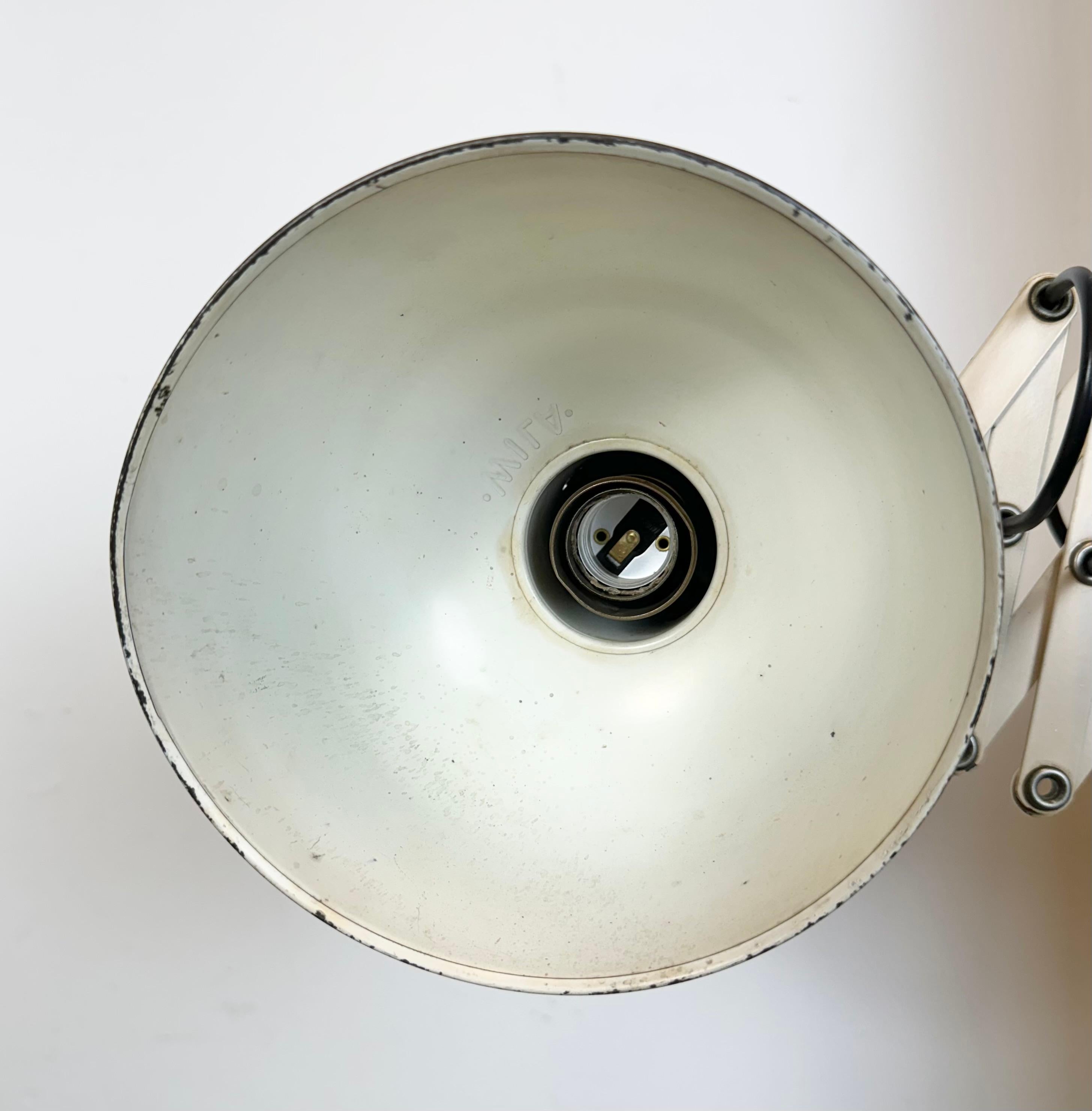 Beige Industrial Midcentury Scissor Wall Lamp from Wila Leuchten, 1960s For Sale 3