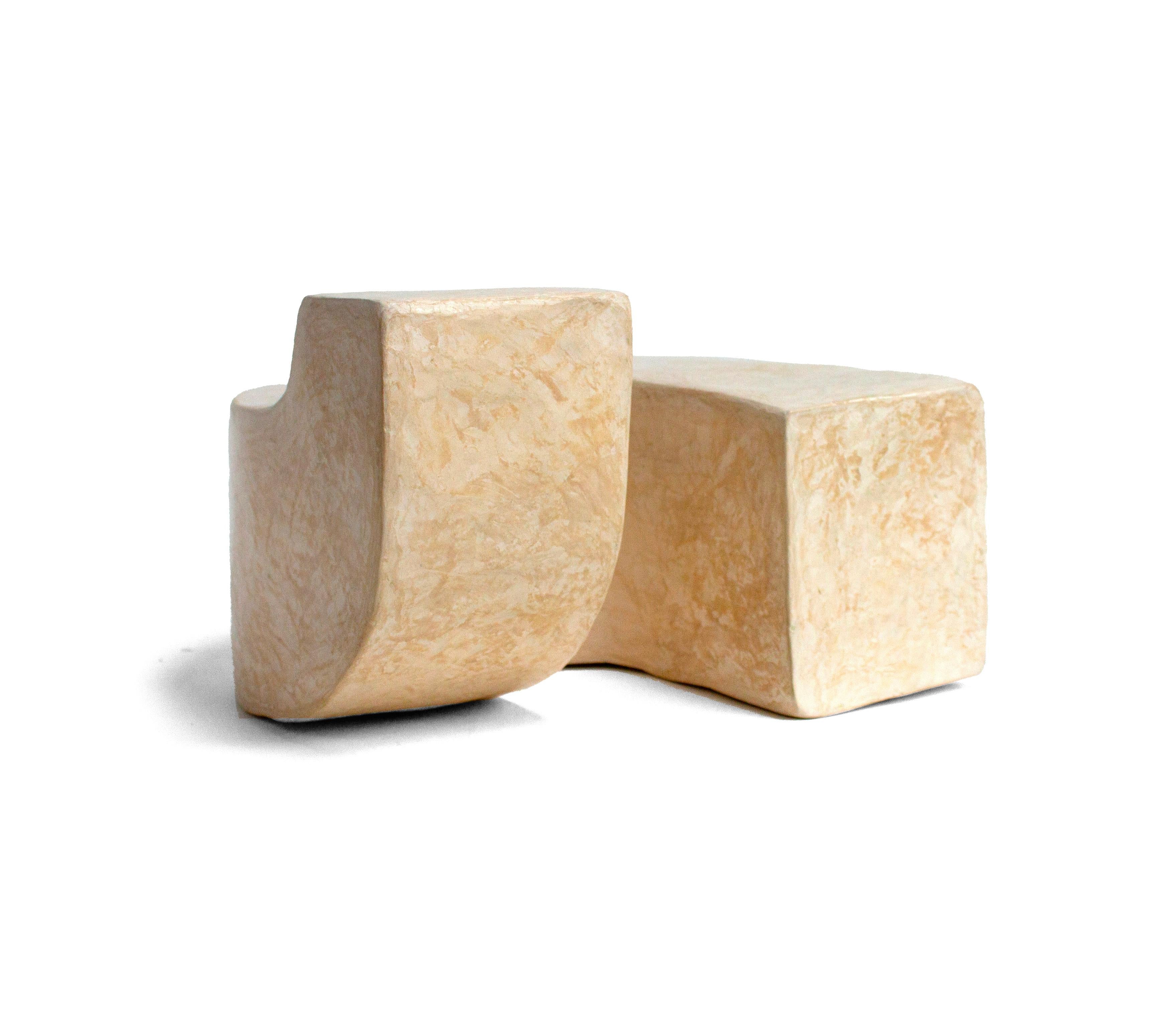 Scultura artigianale Beige Inverse di Rachael Heritage in vendita 2