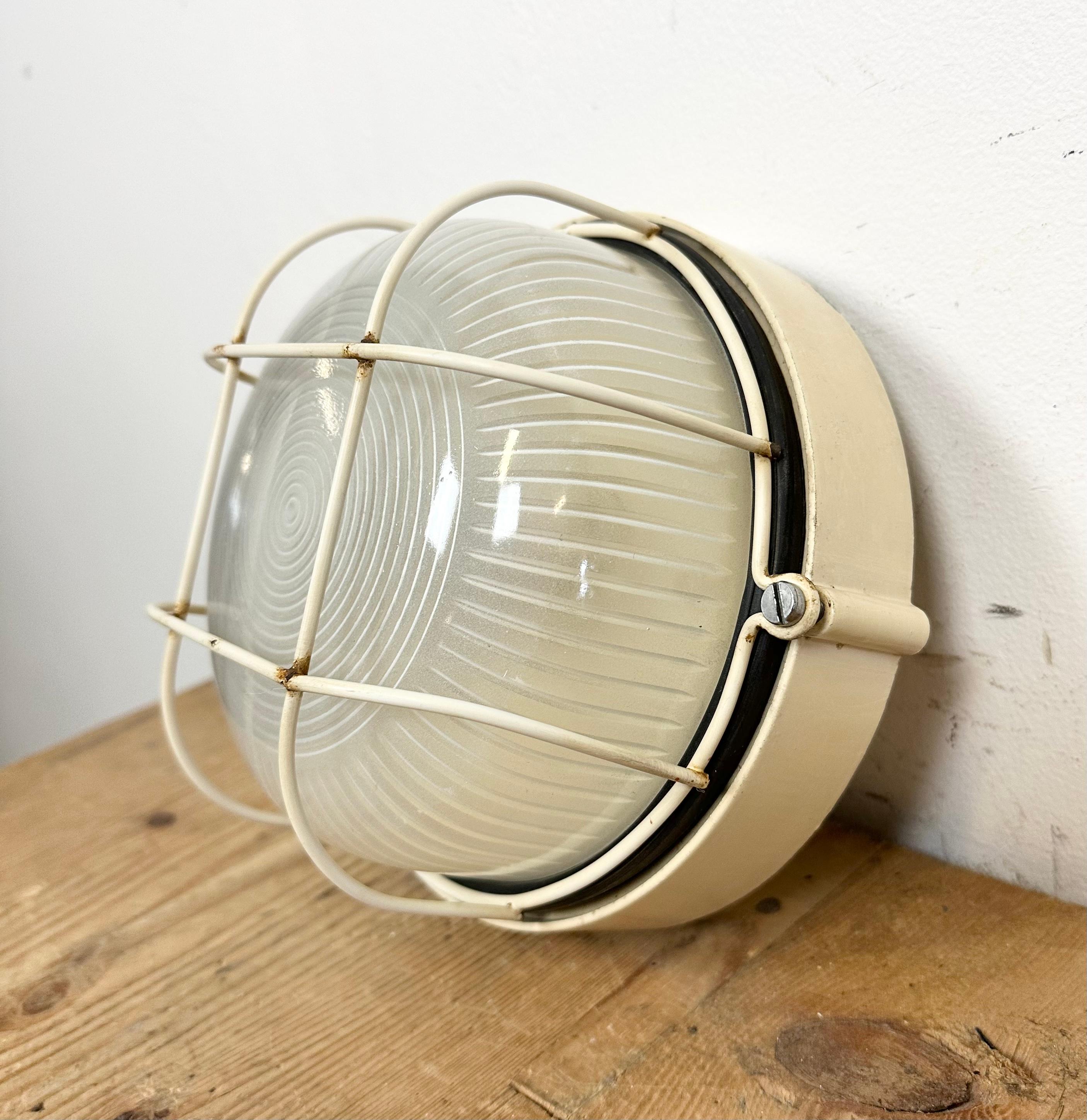 Late 20th Century Beige Italian Industrial Iron Wall or Ceiling Light, 1970s For Sale
