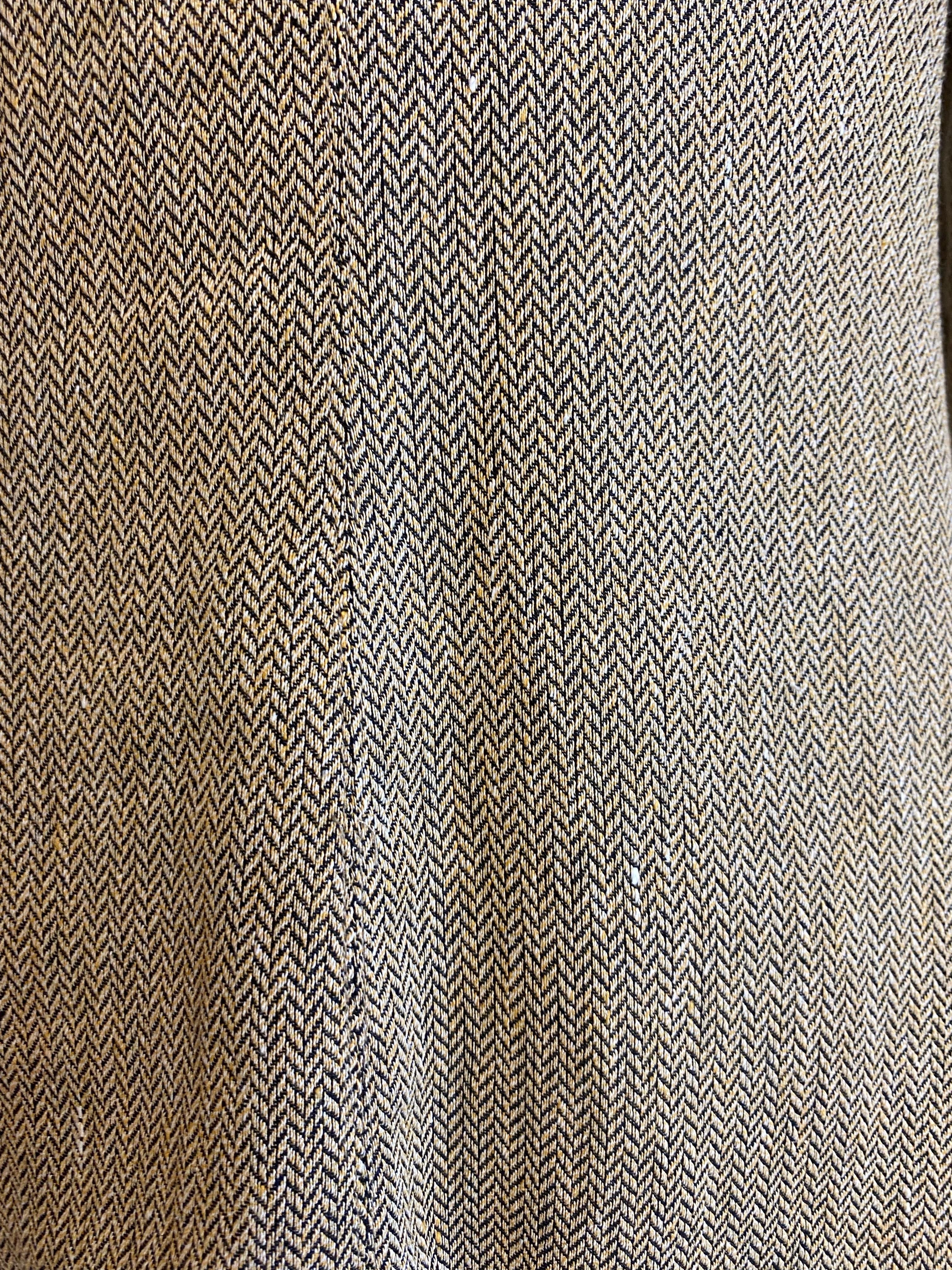 Giacca beige con dettagli delle collezioni Armani. in vendita 1
