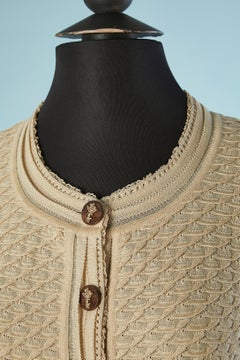 Cardigan beige in jacquard con bottoni di Wood Wood Chanel