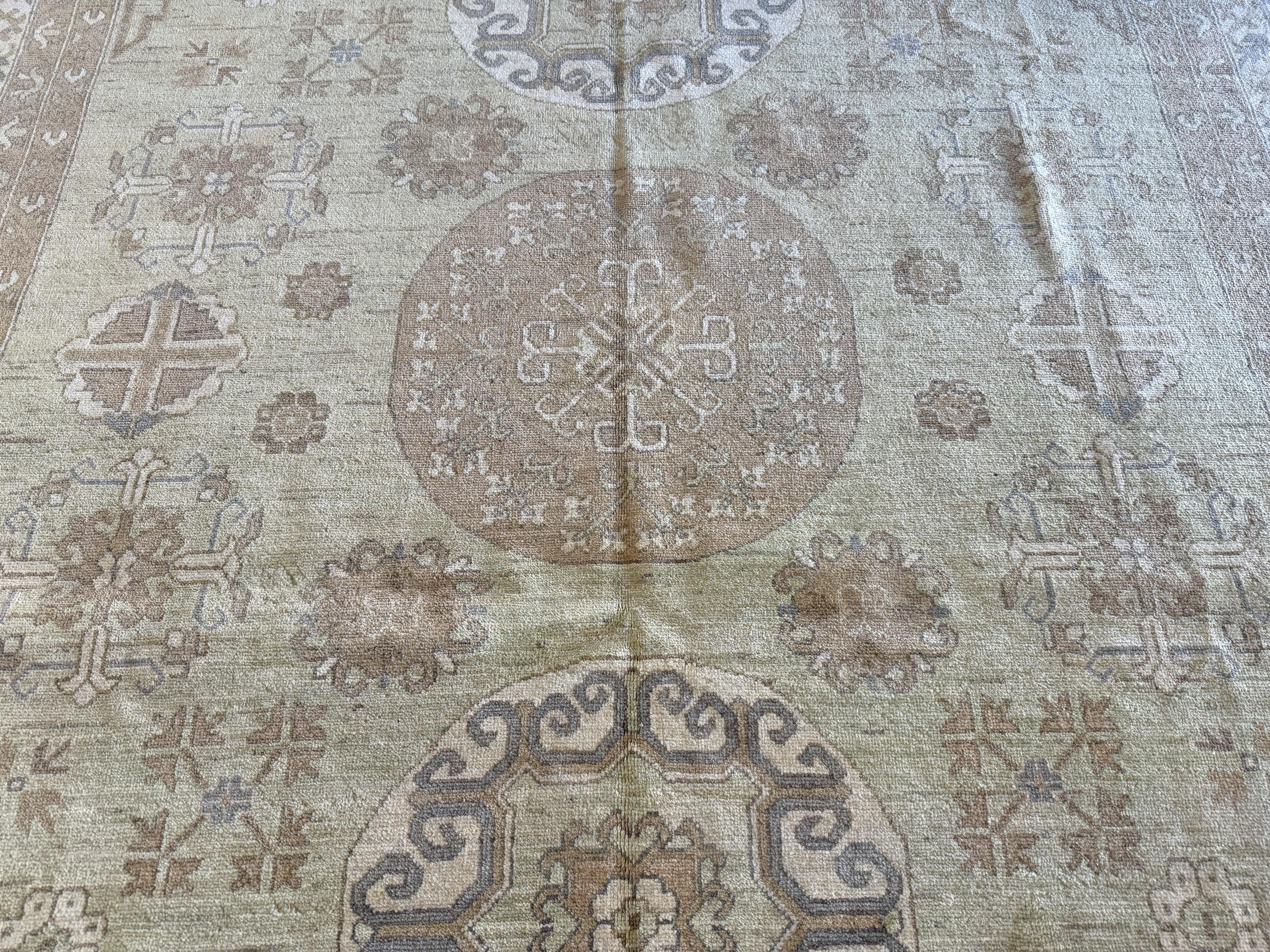 Wool Beige Khotan Design Pakistani Area Rug For Sale