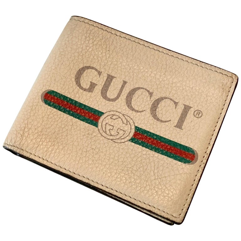 Italian Leather Vintage Gucci Wallet For Sale at 1stDibs