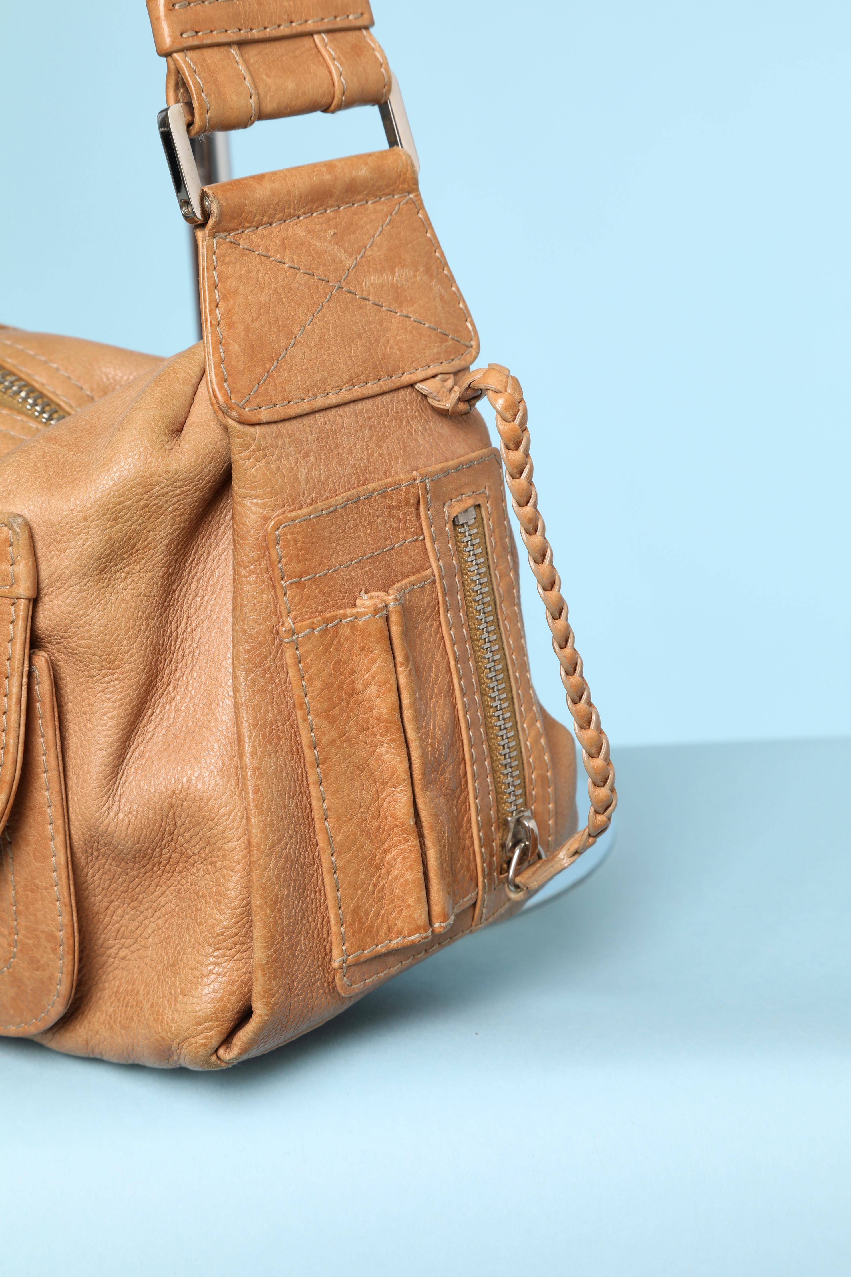 Umhängetasche aus beigem Leder von Dior (Beige)