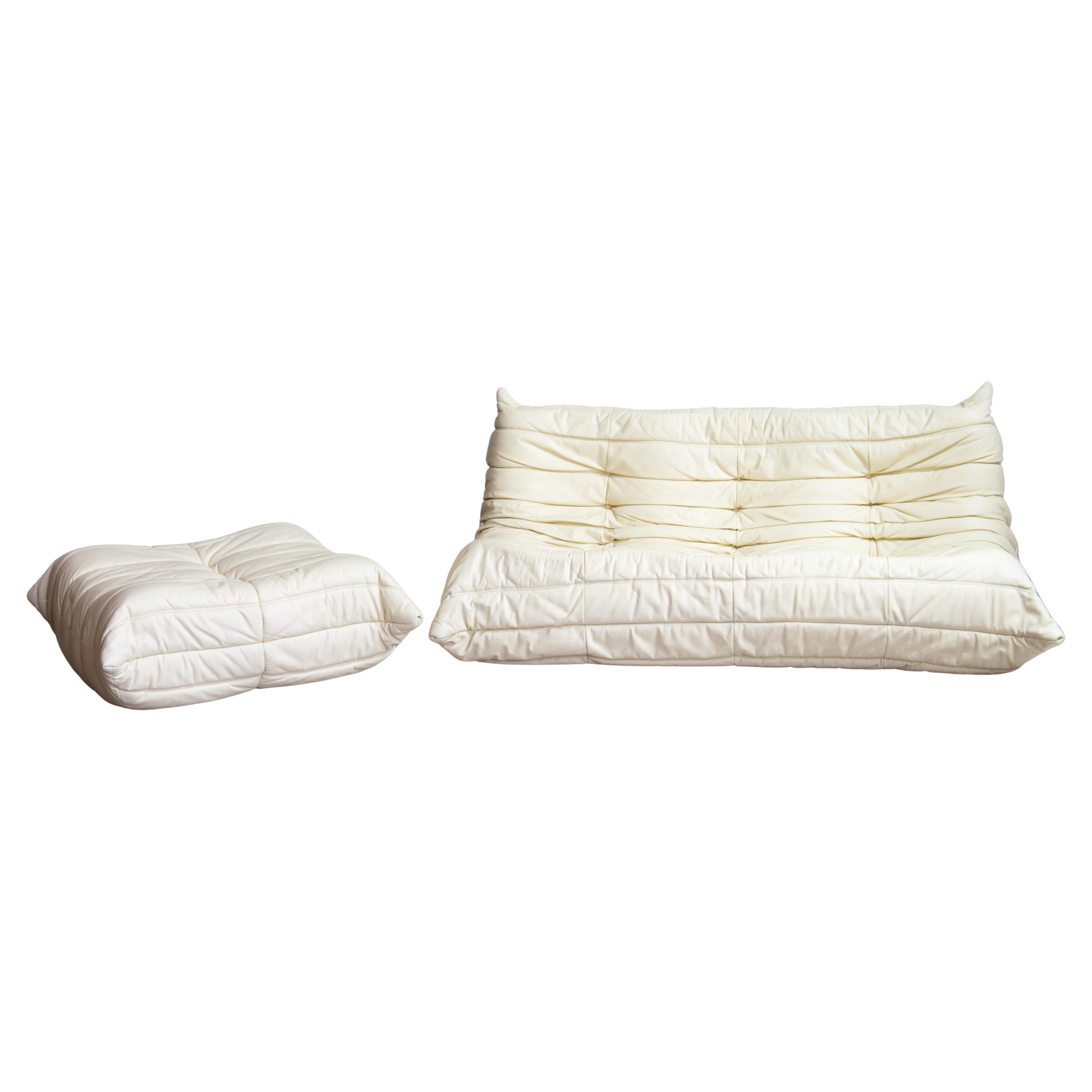Ensemble Togo en cuir beige, 3 places et pouf 1970 par Ducaroy pour Ligne Roset