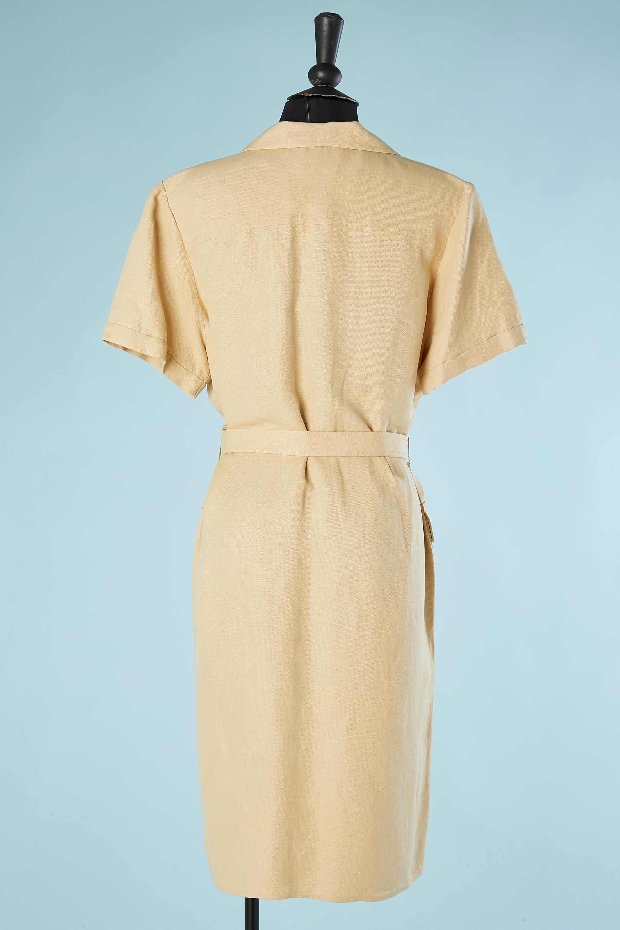 Beigefarbenes Safari''s Kleid aus Leinen und Baumwolle von Yves Saint Laurent Variation  im Angebot 2