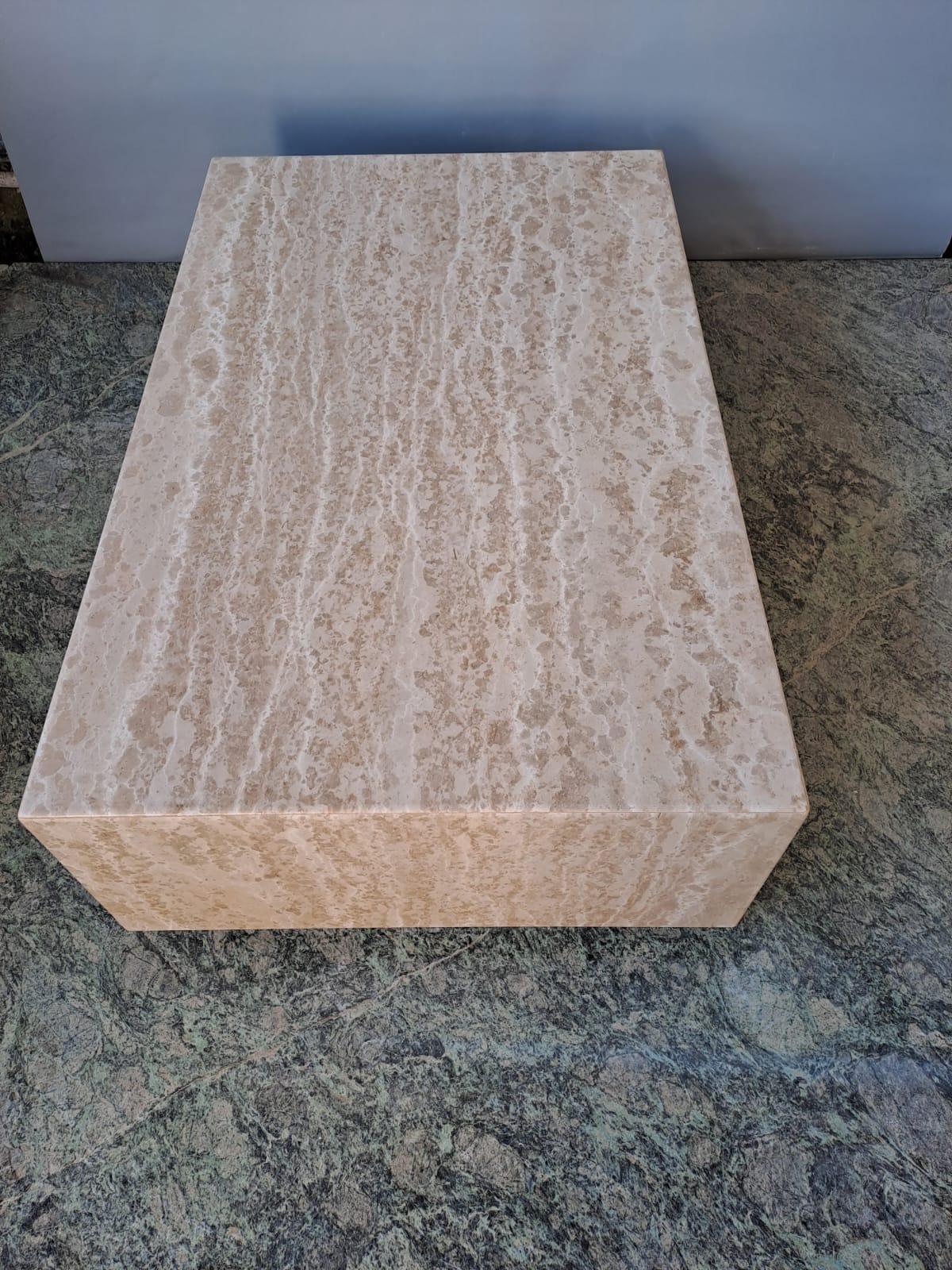 Table basse en marbre beige Neuf - En vente à Maywood, NJ