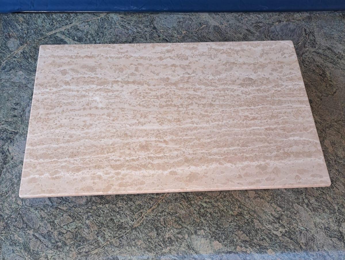 Table basse en marbre beige en vente 1