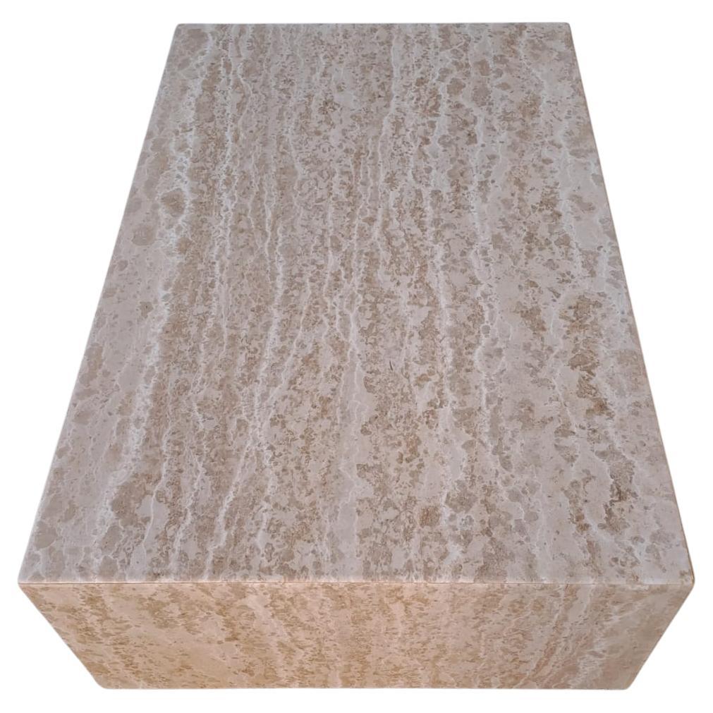 Table basse en marbre beige