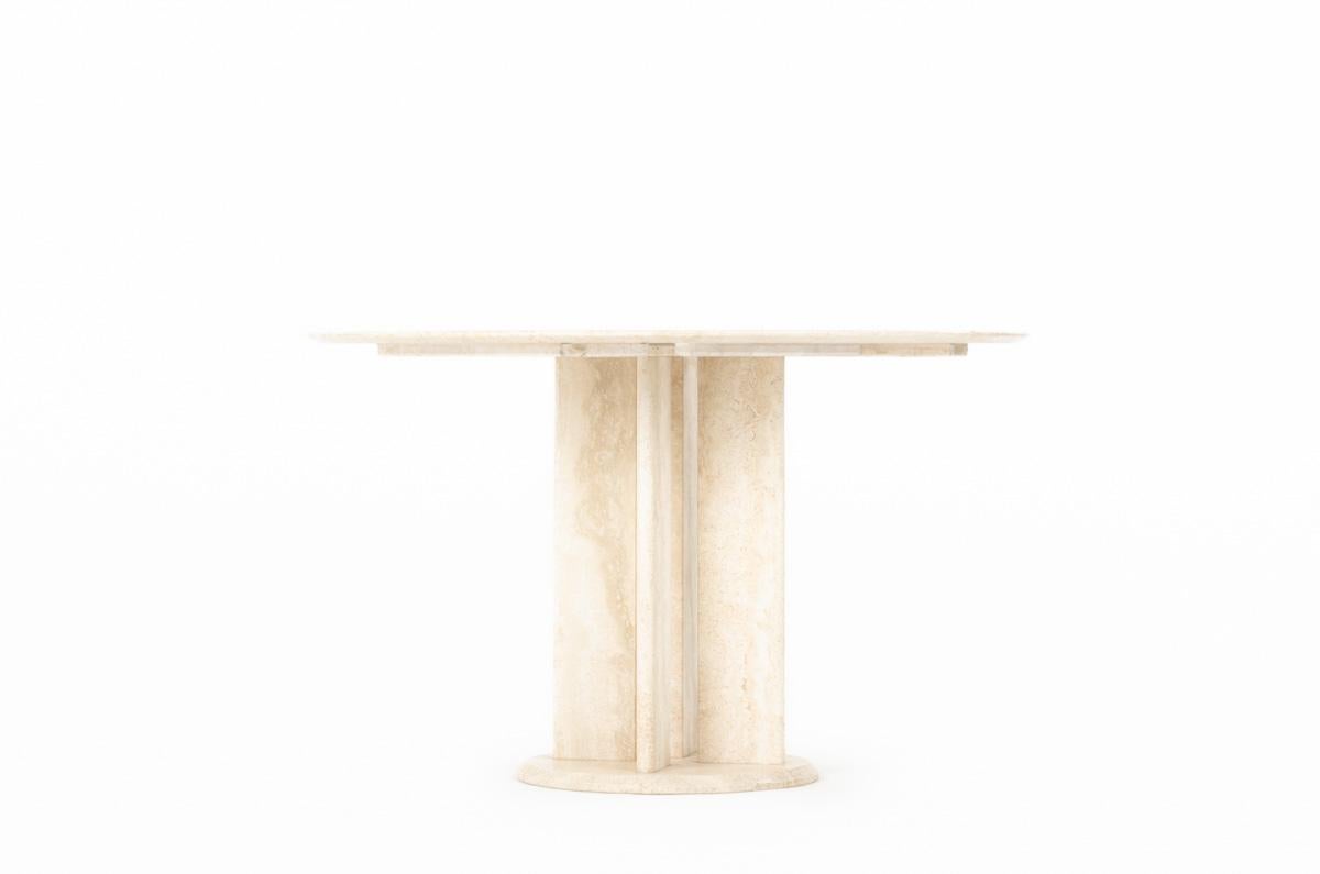 French Beige marble dining table by Ligne Roset, 1970 For Sale