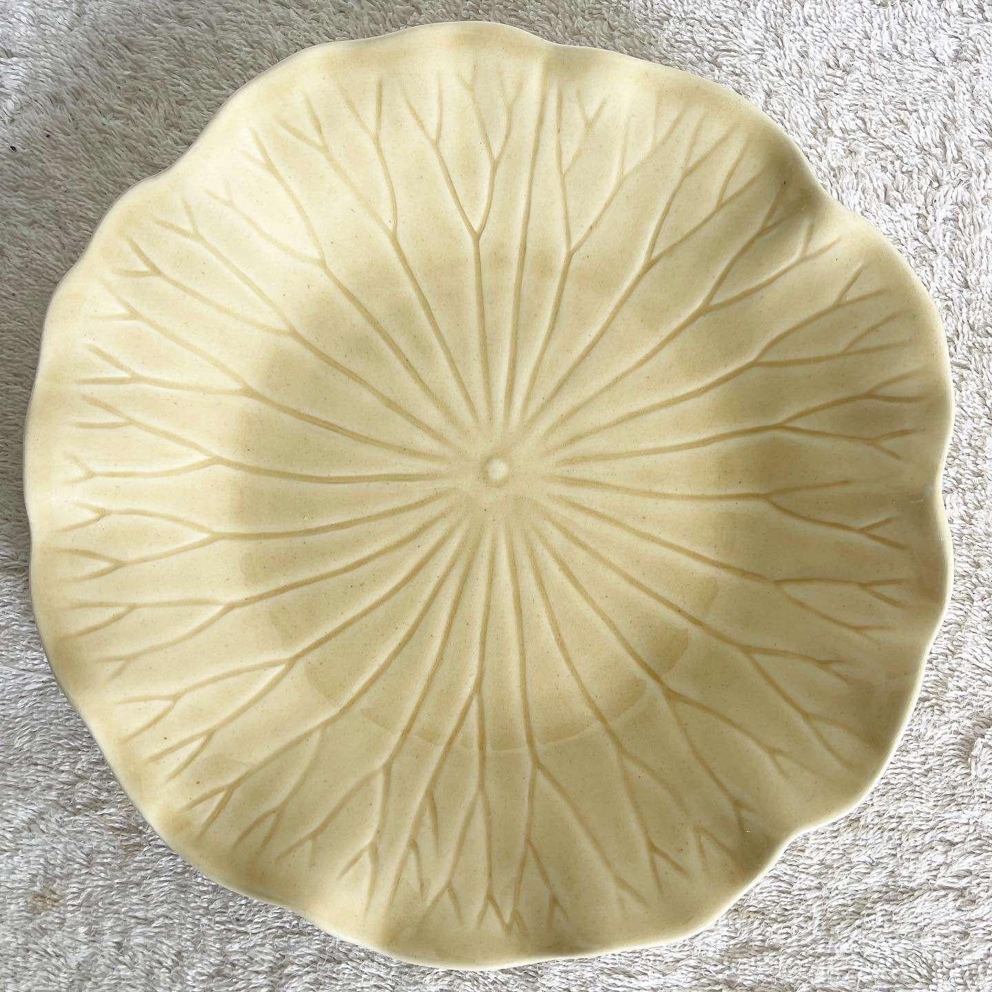 American Beige Metlox Poppytrail Lotus Plate - a Pair For Sale