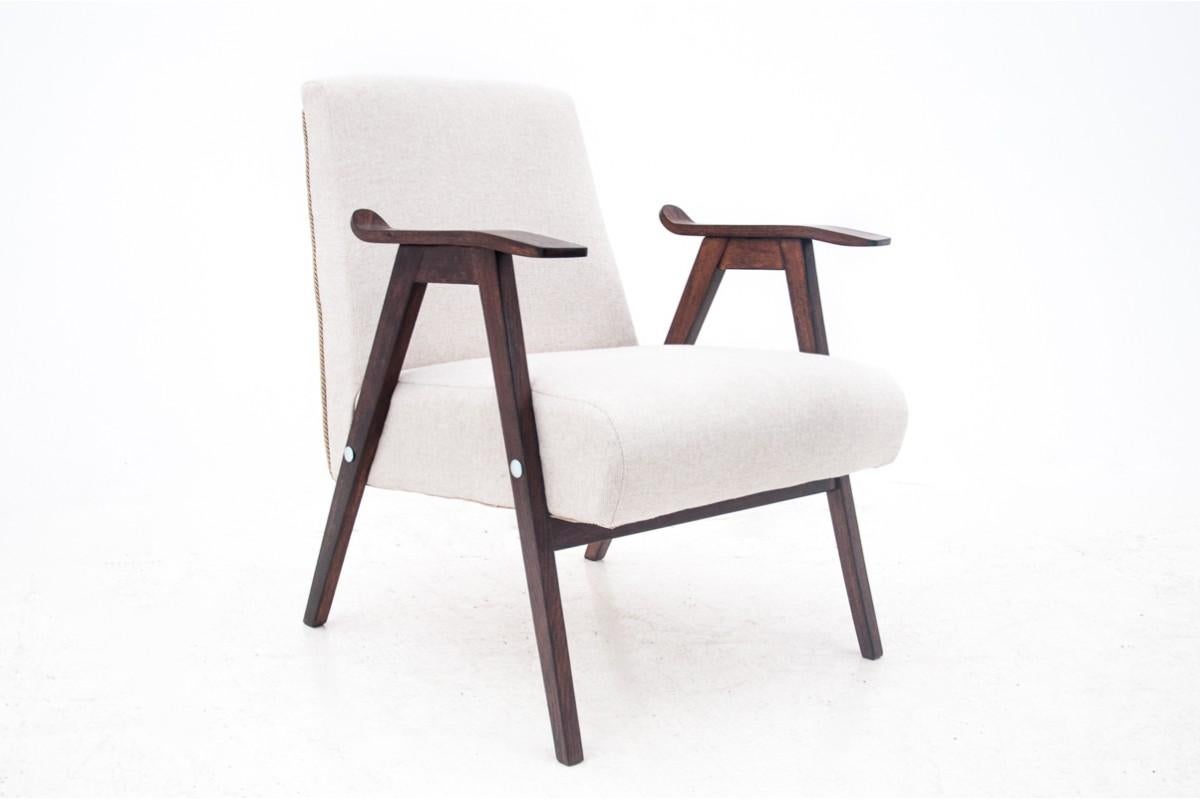 Mid-Century-Modern-Sessel in Beige, 1960er Jahre (Walnuss) im Angebot