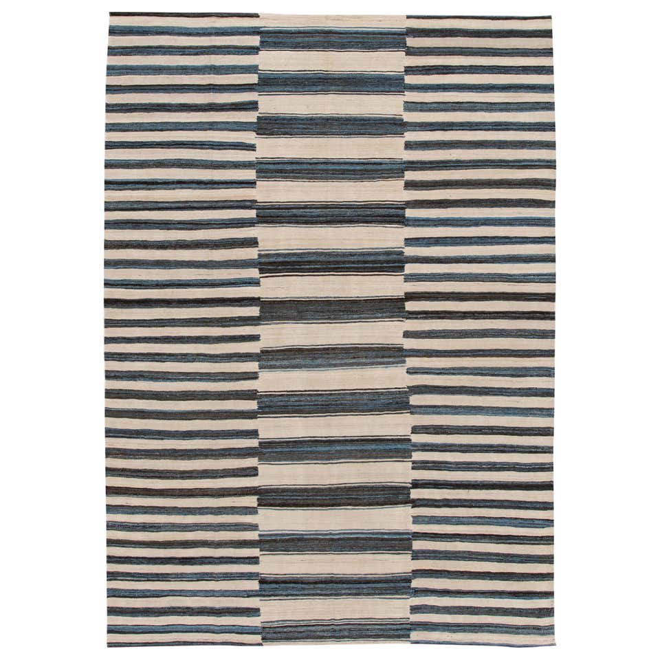 Beige Modern Flat-Weave Handmade Wool Rug For Sale at 1stDibs