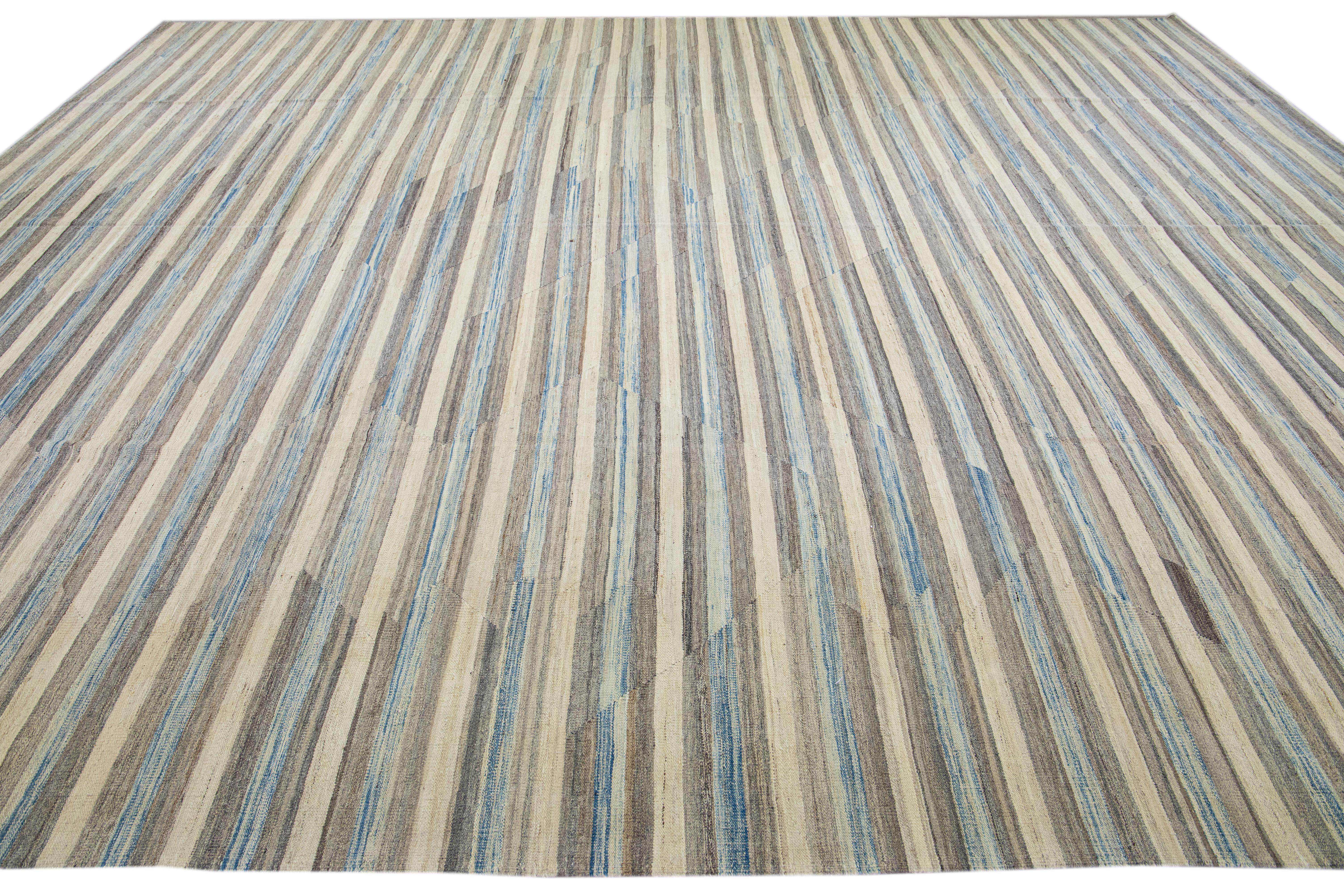 Beige Modern Kilim Abstract Flat-Weave Oversize Wool Rug In New Condition For Sale In Norwalk, CT