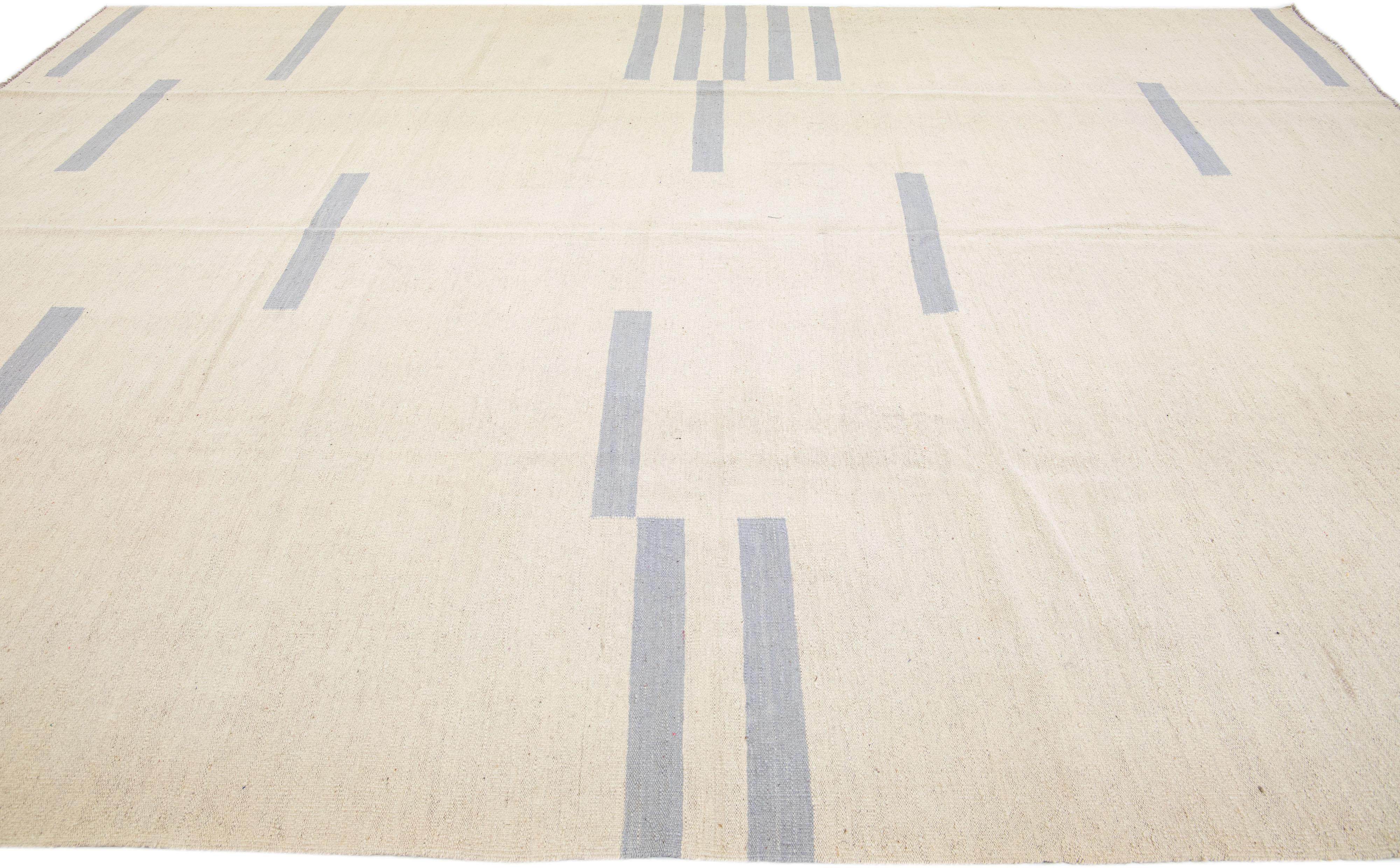 Contemporary Beige Modern Kilim Flat-Weave Geometric Room Size Wool Rug For Sale