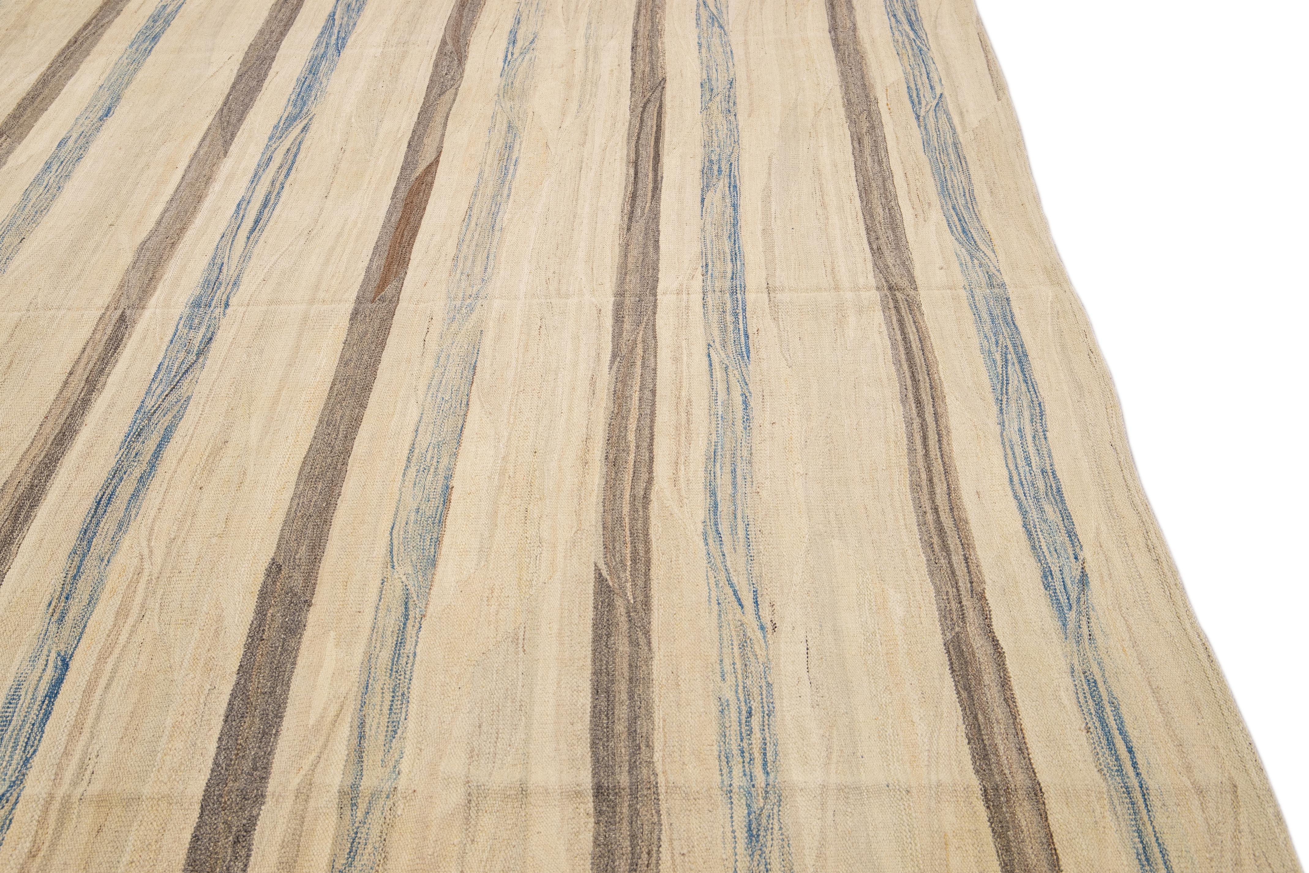 Beige Modern Kilim Handmade Striped Pattern Flatweave Wool Rug In New Condition For Sale In Norwalk, CT
