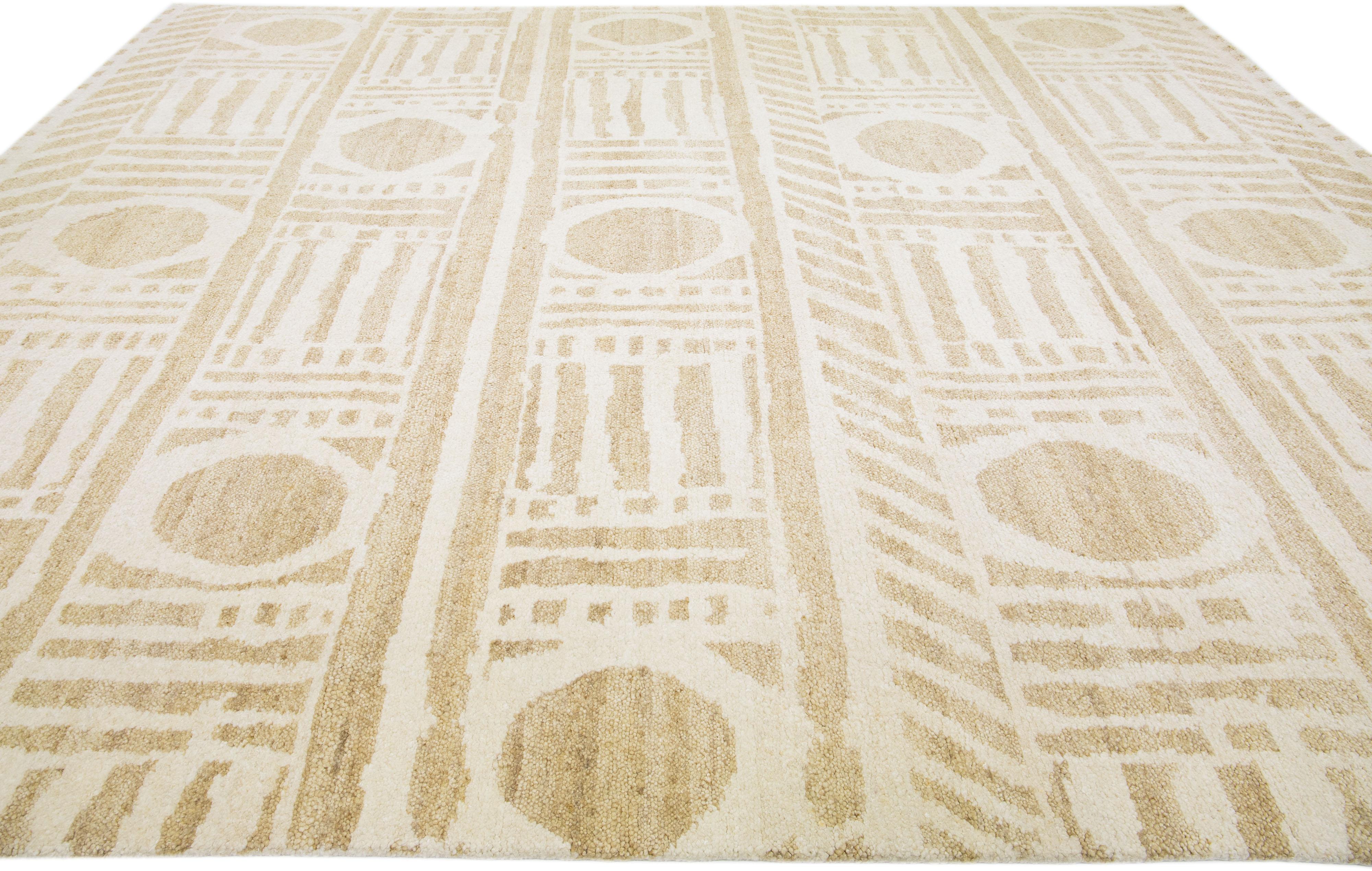 Hand-Knotted Beige Modern Moroccan Style Handmade Wool Rug with a Ivory Geometric Design  For Sale