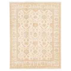 Tapis moderne Peshawar pakistanais en laine beige à motifs floraux fait à la main