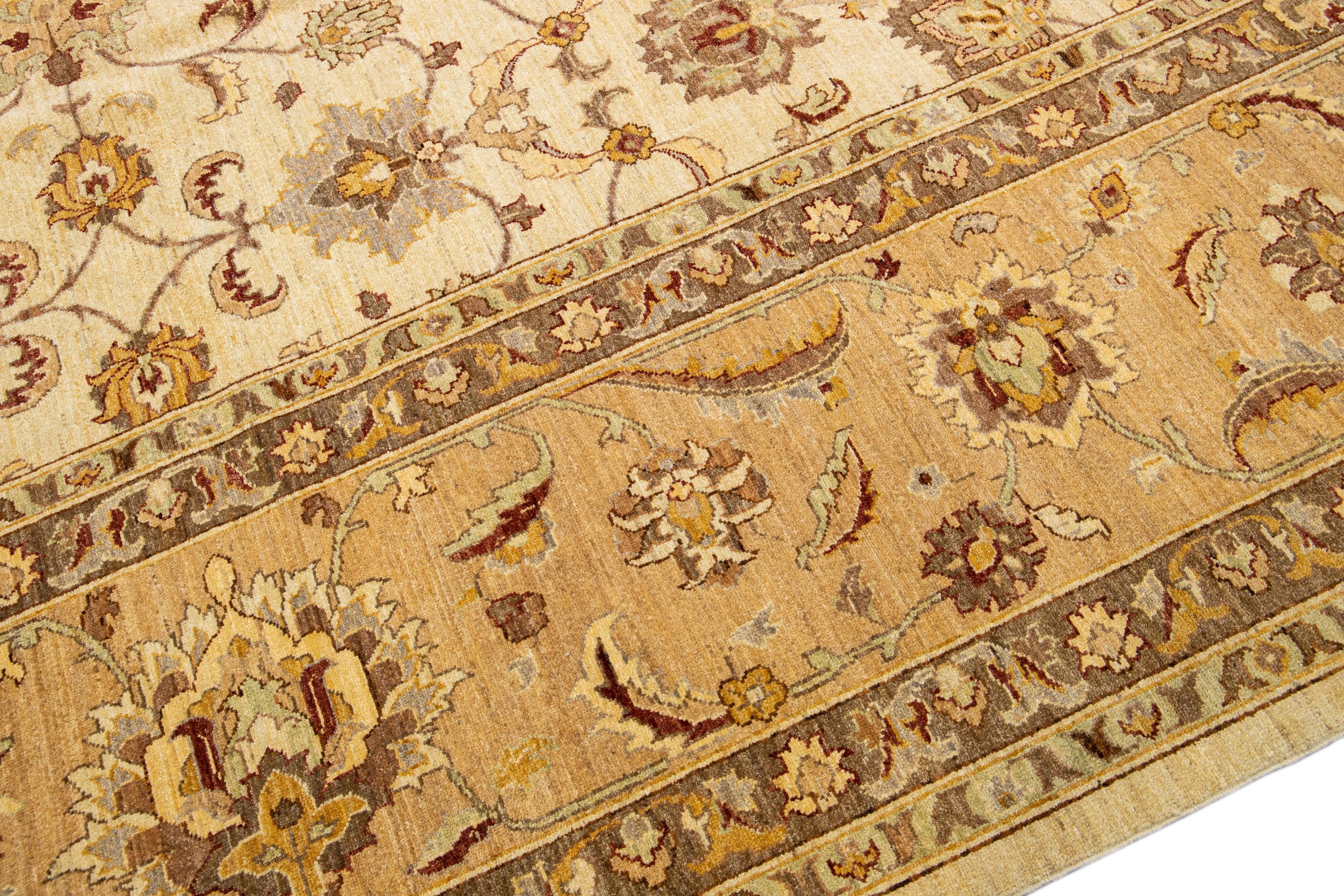 Tapis carré en laine beige moderne Peshawar fait à la main à motif de palmettes Neuf - En vente à Norwalk, CT
