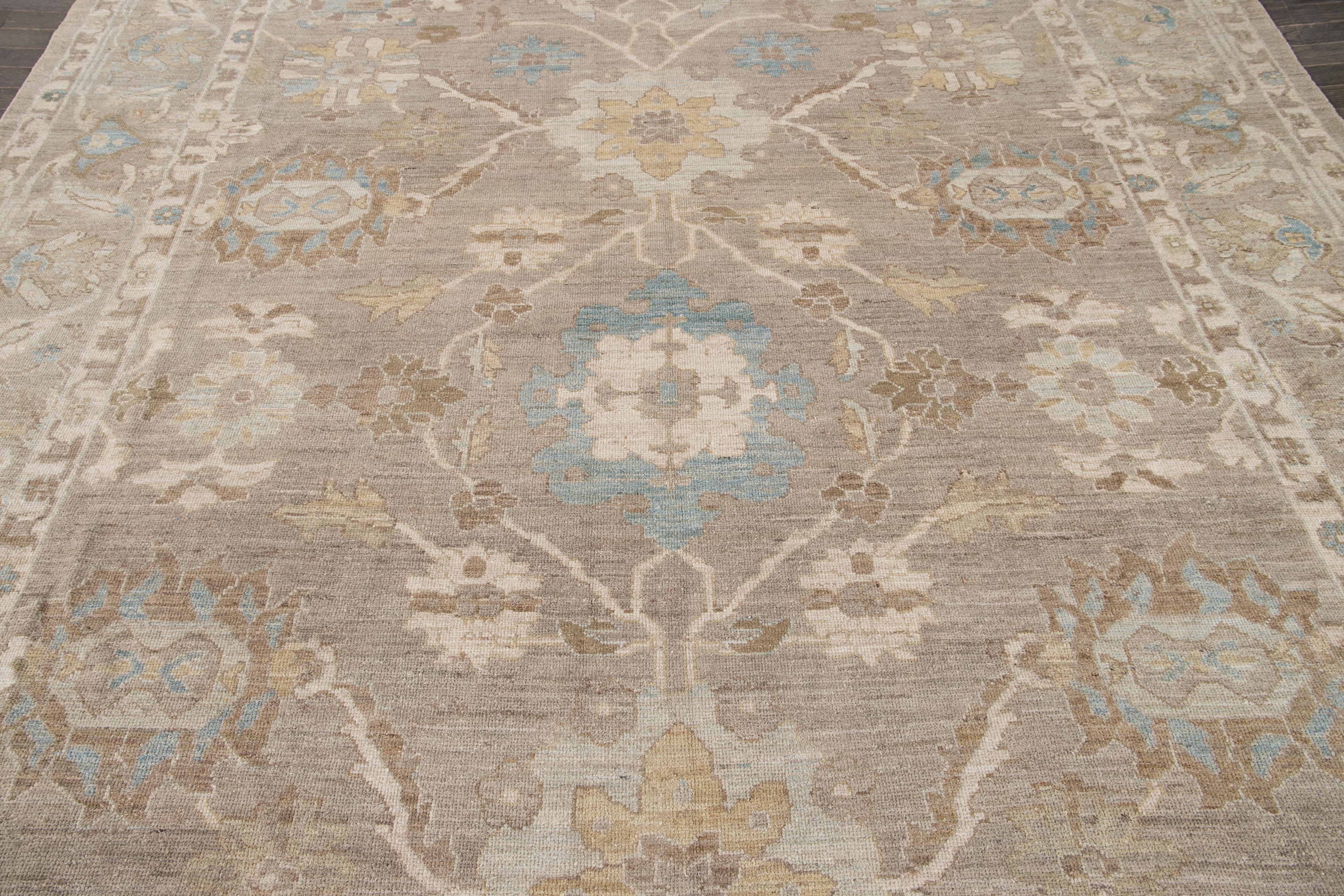 Moderner, handgefertigter Sultanabad-Teppich aus geblümter Wolle in Beige im Angebot 7