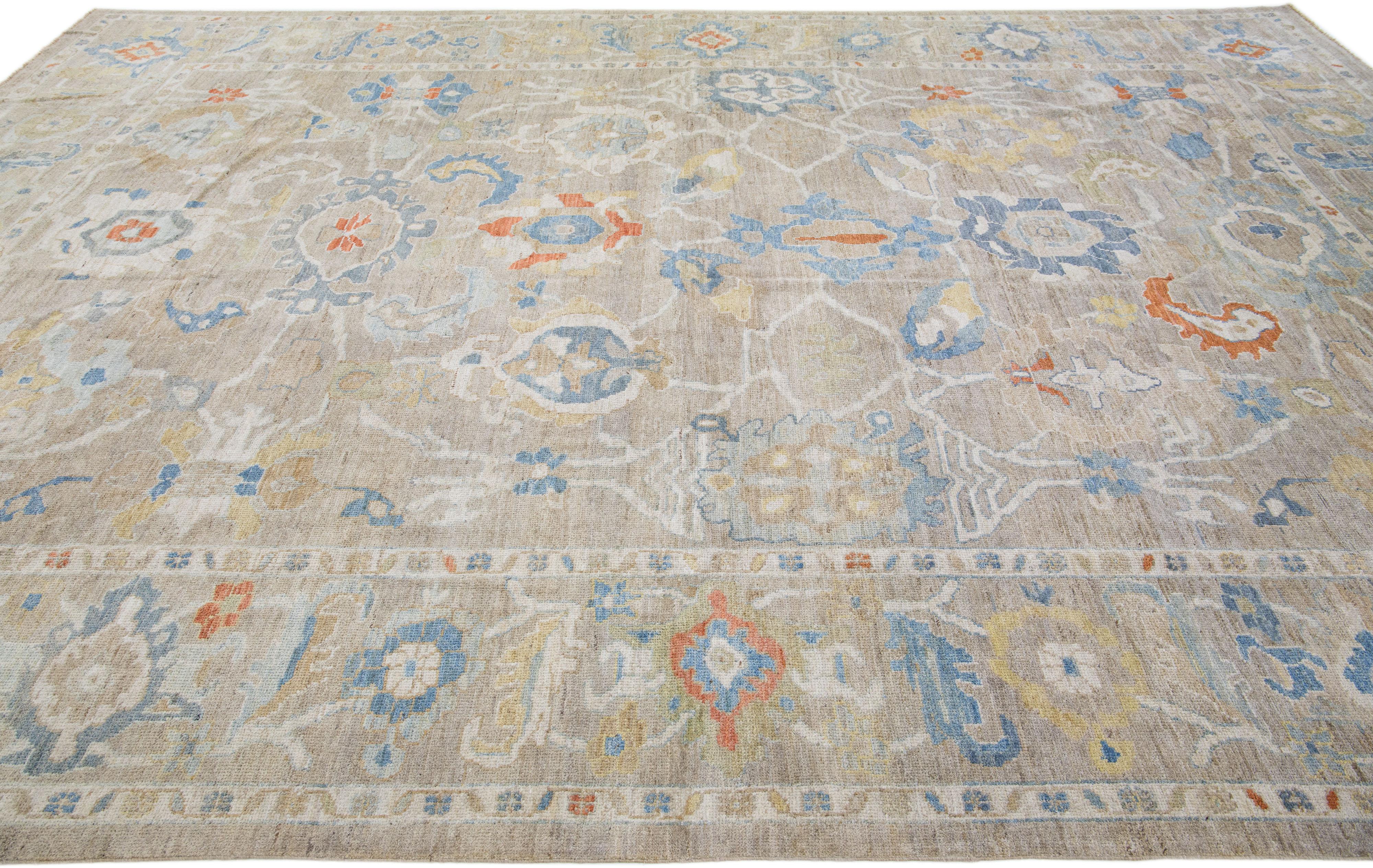 Beige Modern Sultanabad Handmade Persian Wool Rug with Allover Pattern  In New Condition For Sale In Norwalk, CT