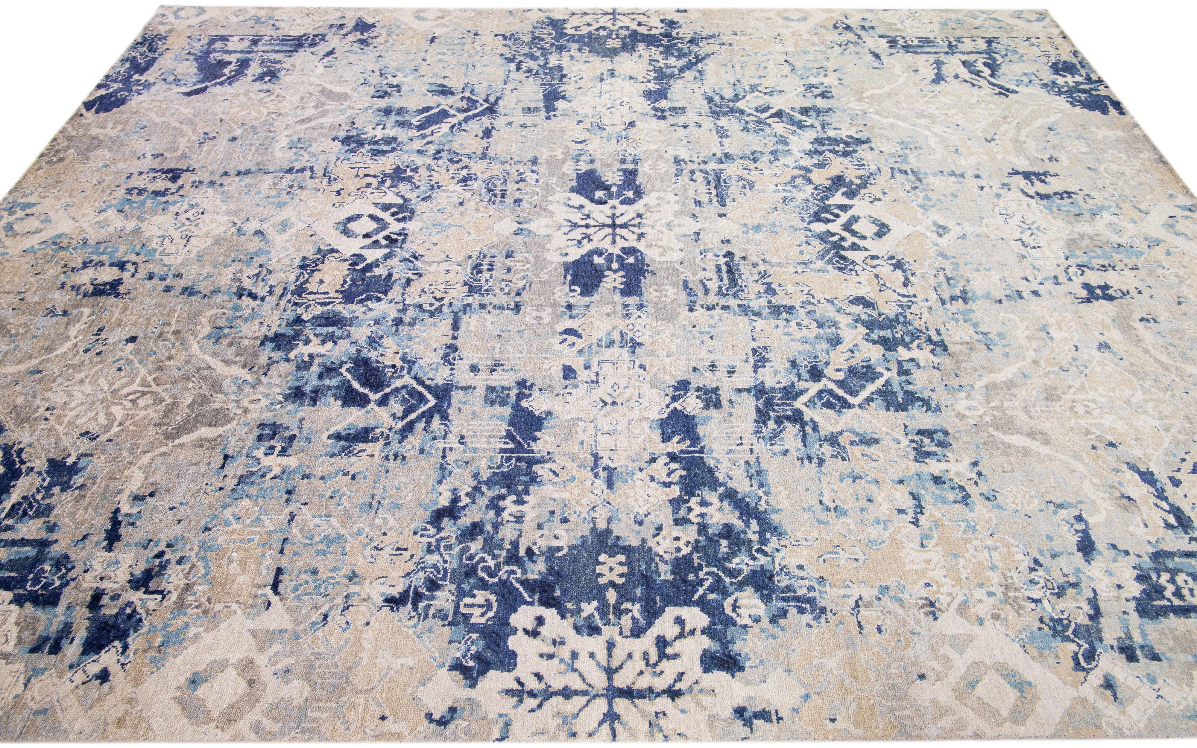 Hand-Knotted Beige Modern Wool & Silk Rug Handmade with Abstract Pattern For Sale