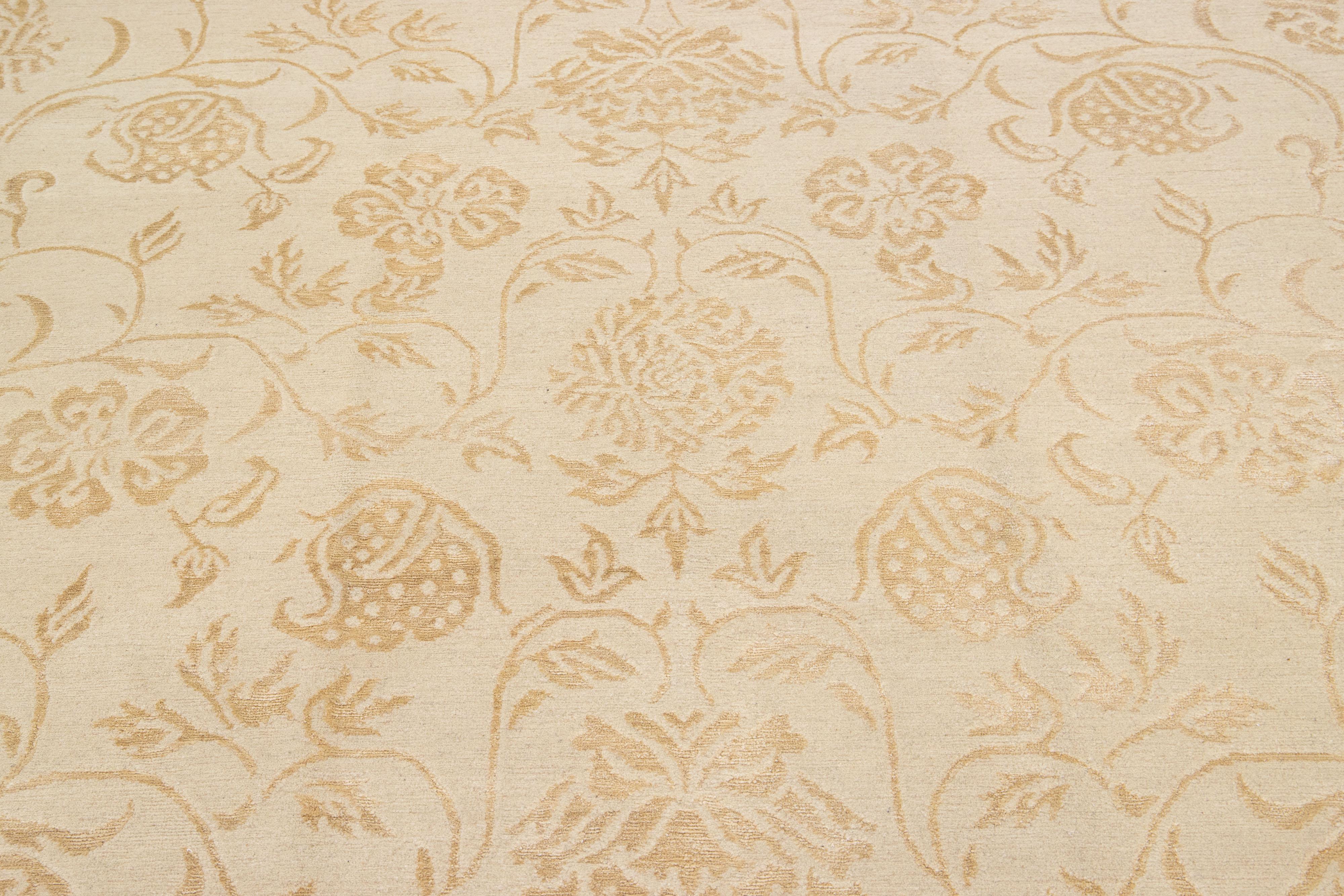 Beige Modern Wool & Silk Rug Handmade with Floral Design In New Condition For Sale In Norwalk, CT